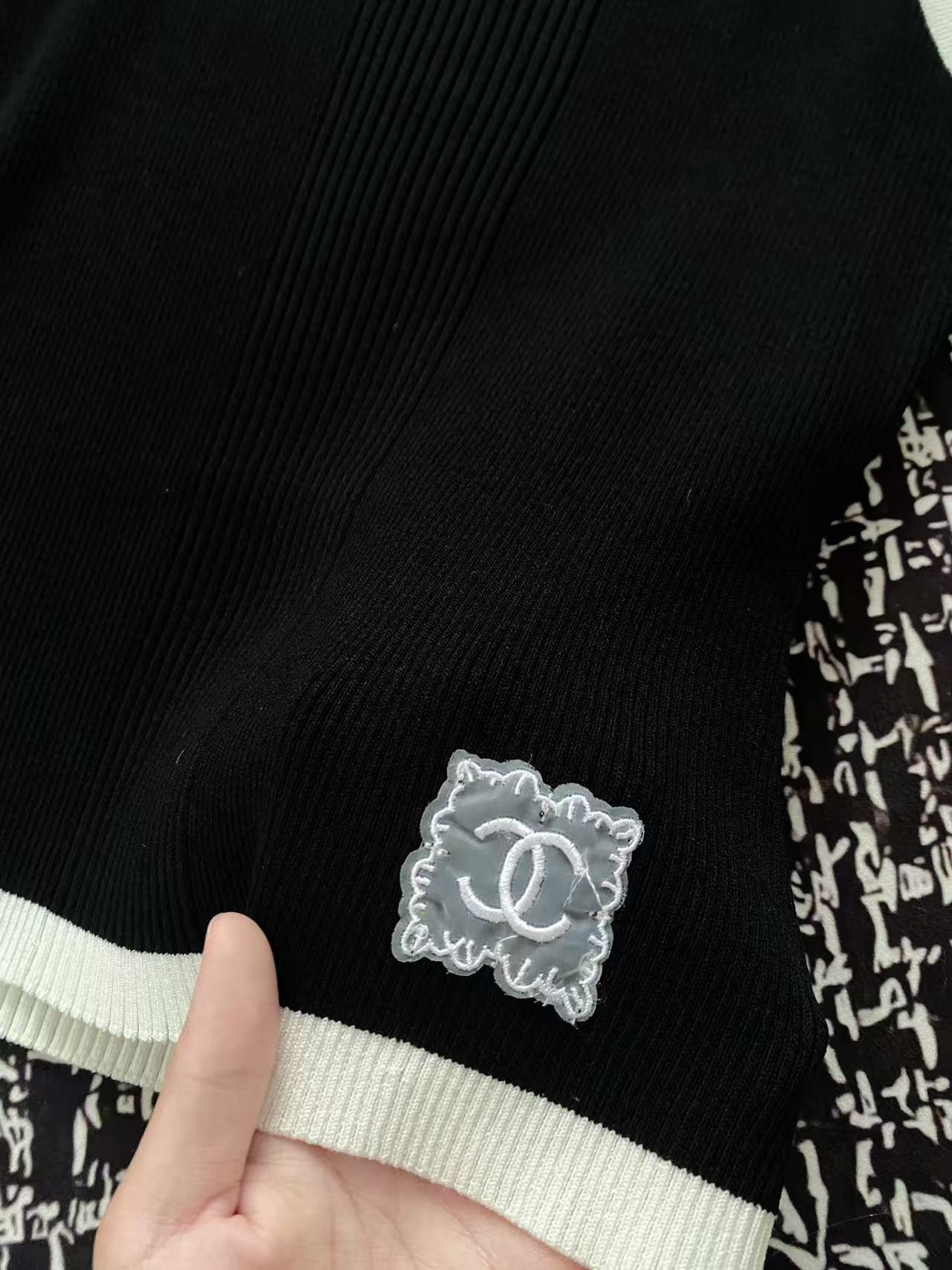 ch 25ss knitted vest