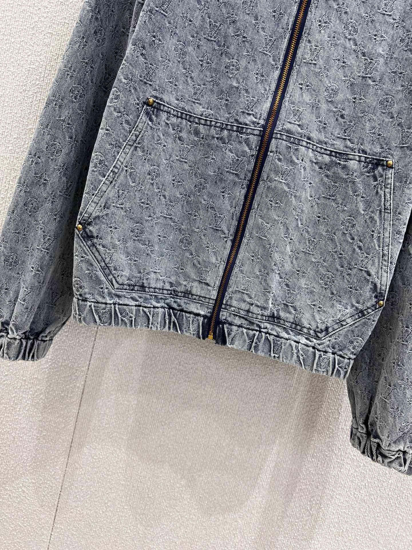 1ou 25fw jacquard coat
