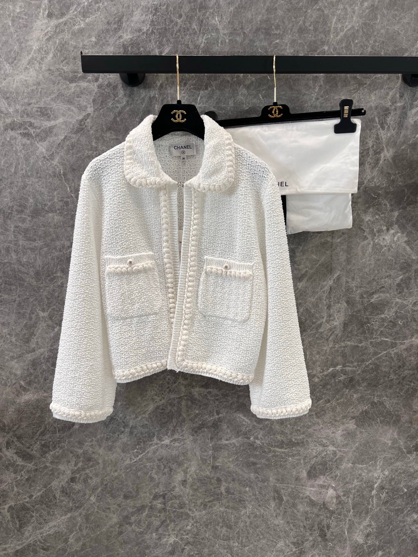 CH 25ss knitted jacket