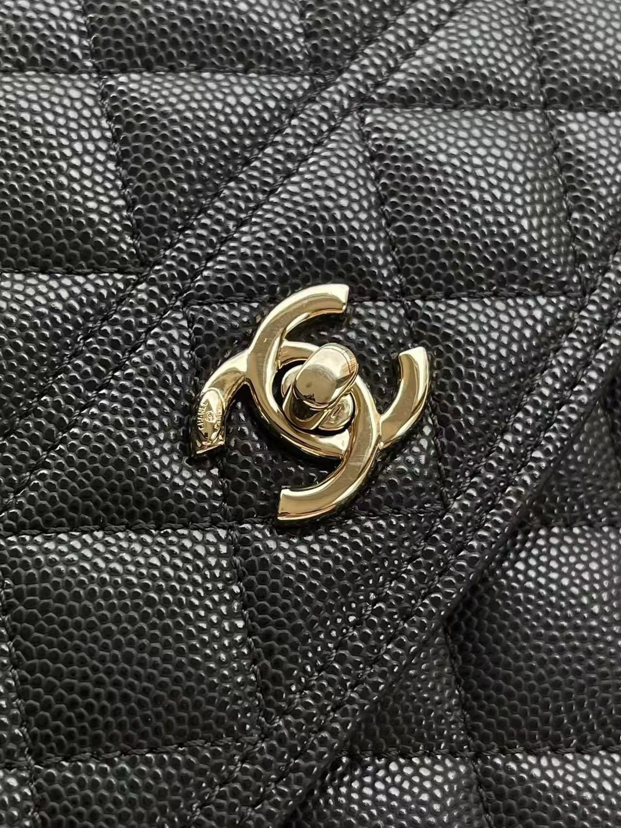 Ch 25c shoulder bag