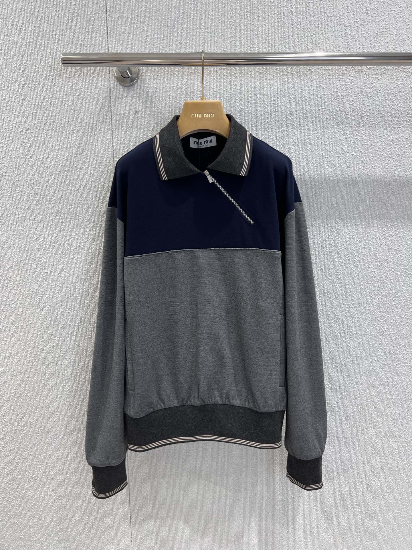 Miu 25fw zip-up collar sweatshirt