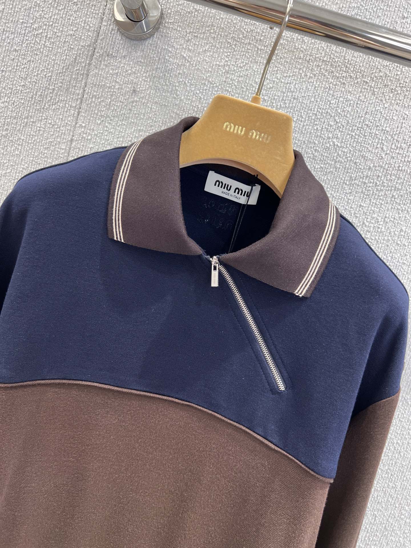 Miu 25fw zip-up collar sweatshirt
