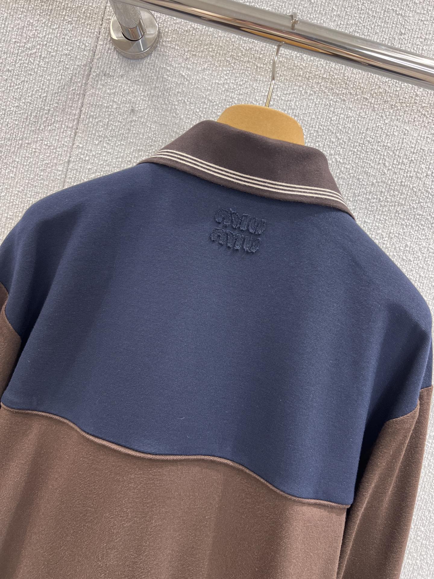Miu 25fw zip-up collar sweatshirt