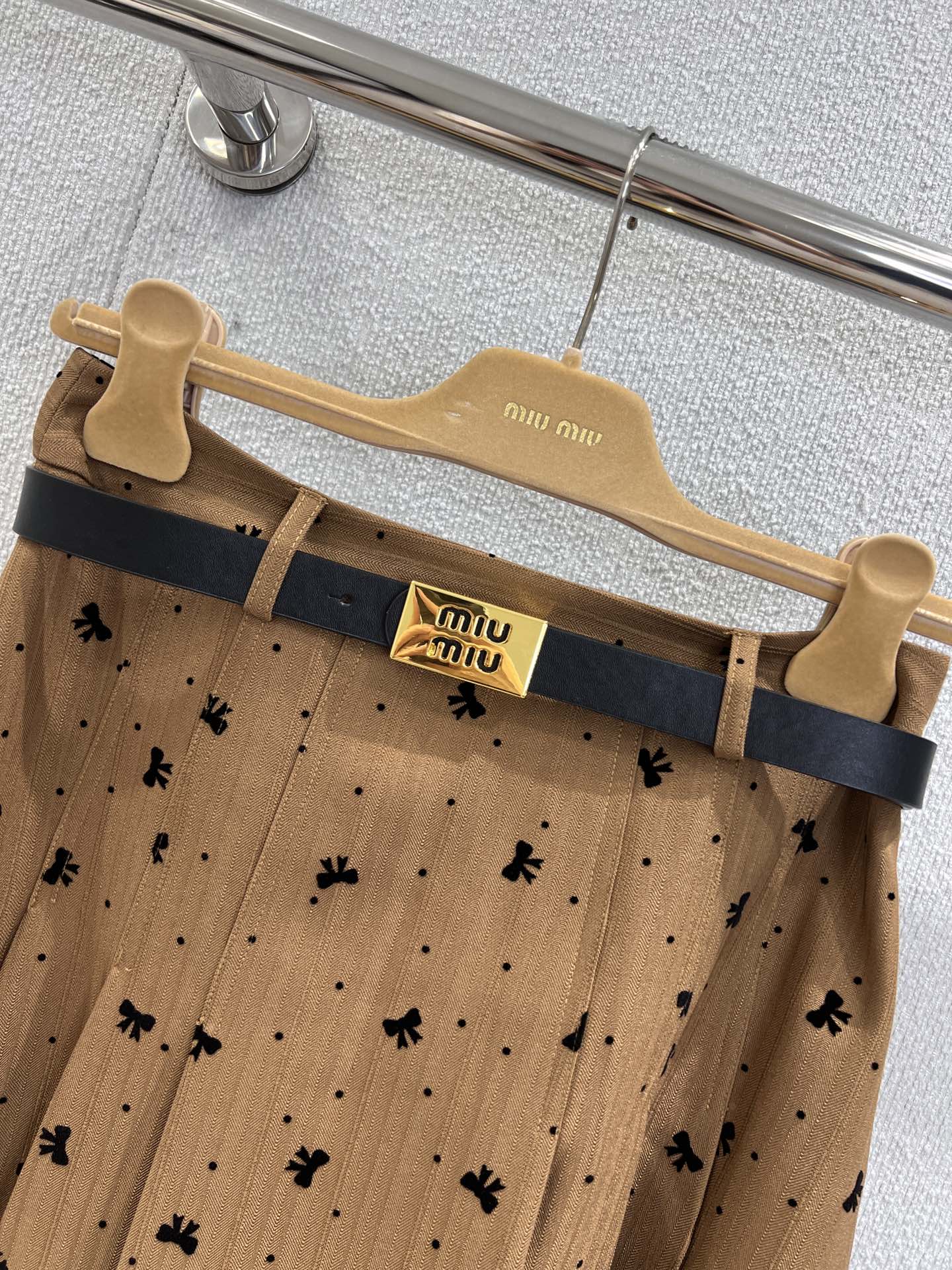 Miu 25ss pleated skirt