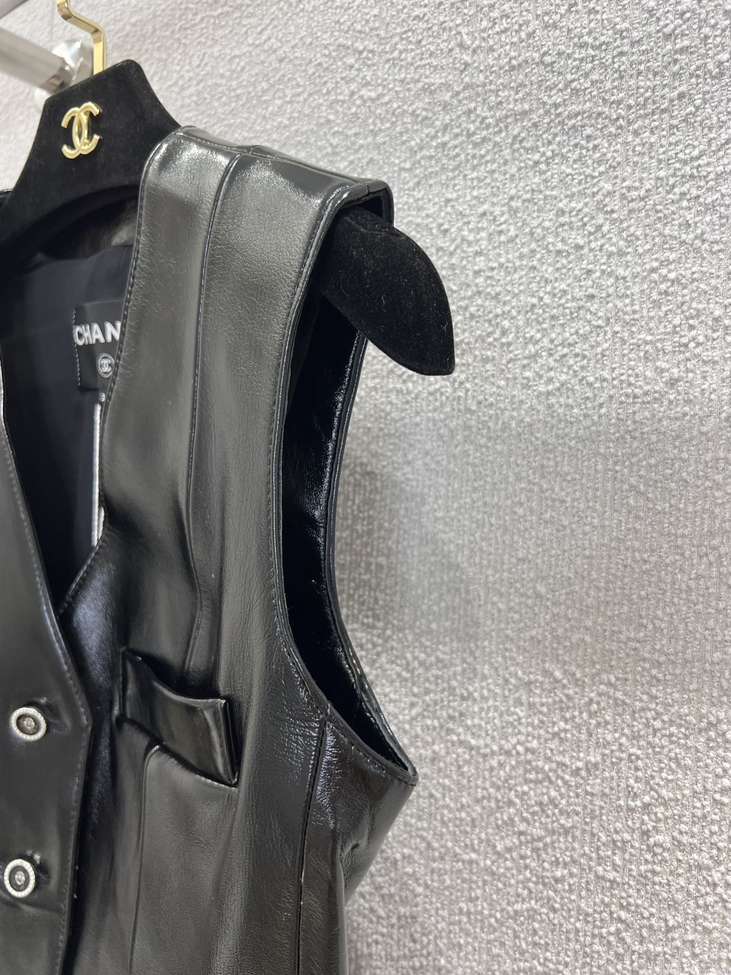 Chan 25fw leather vest