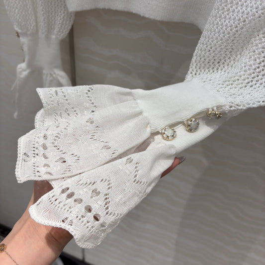 ch 25ss hollow sweater