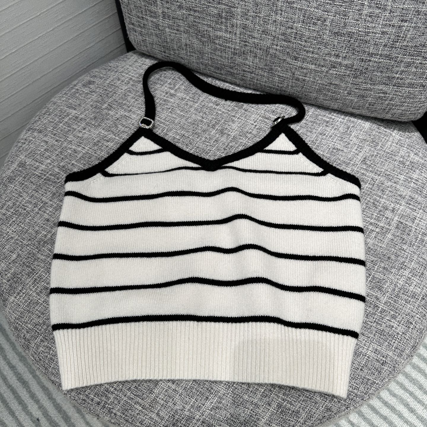 ch 25ss knitted vest