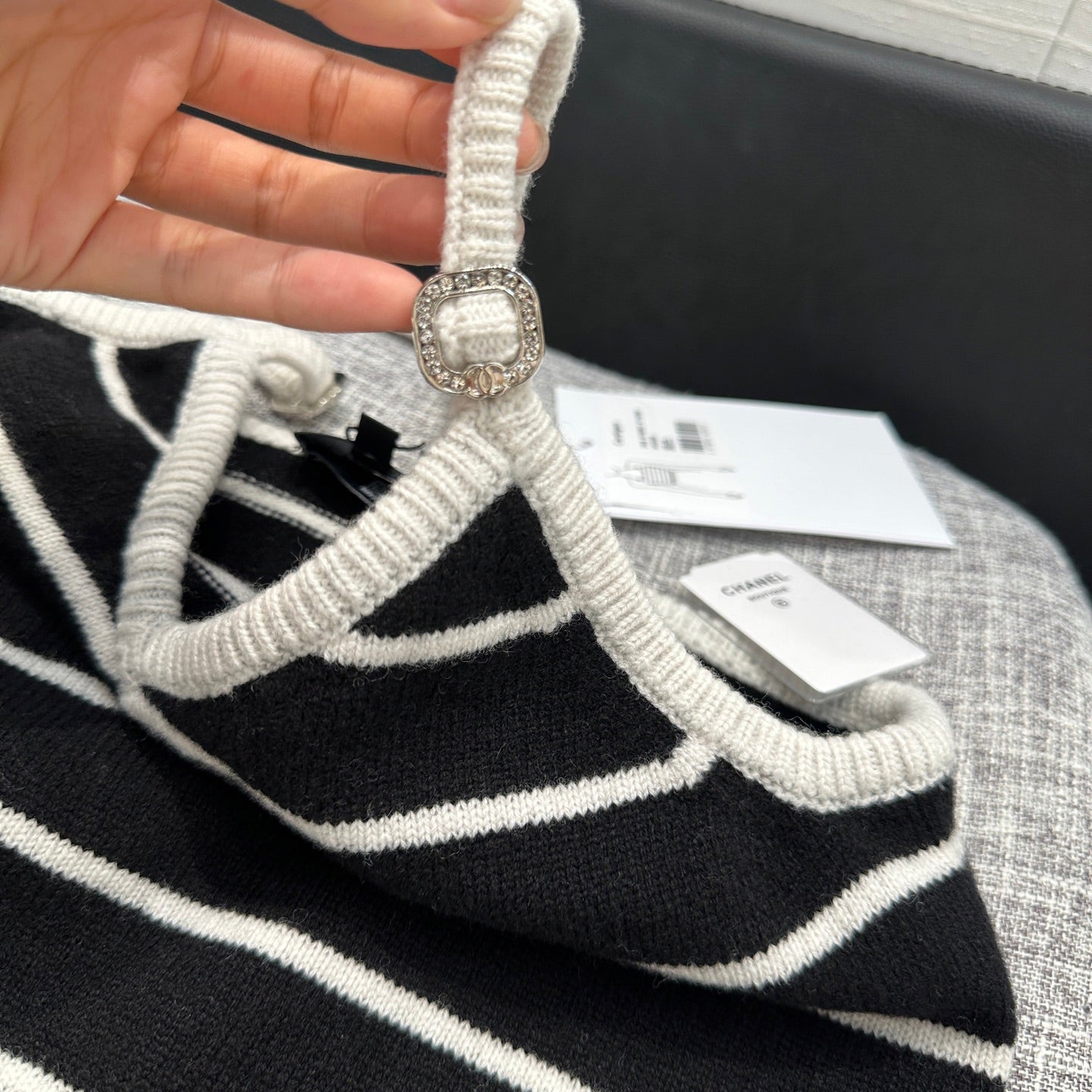 Ch 25ss knitted vest