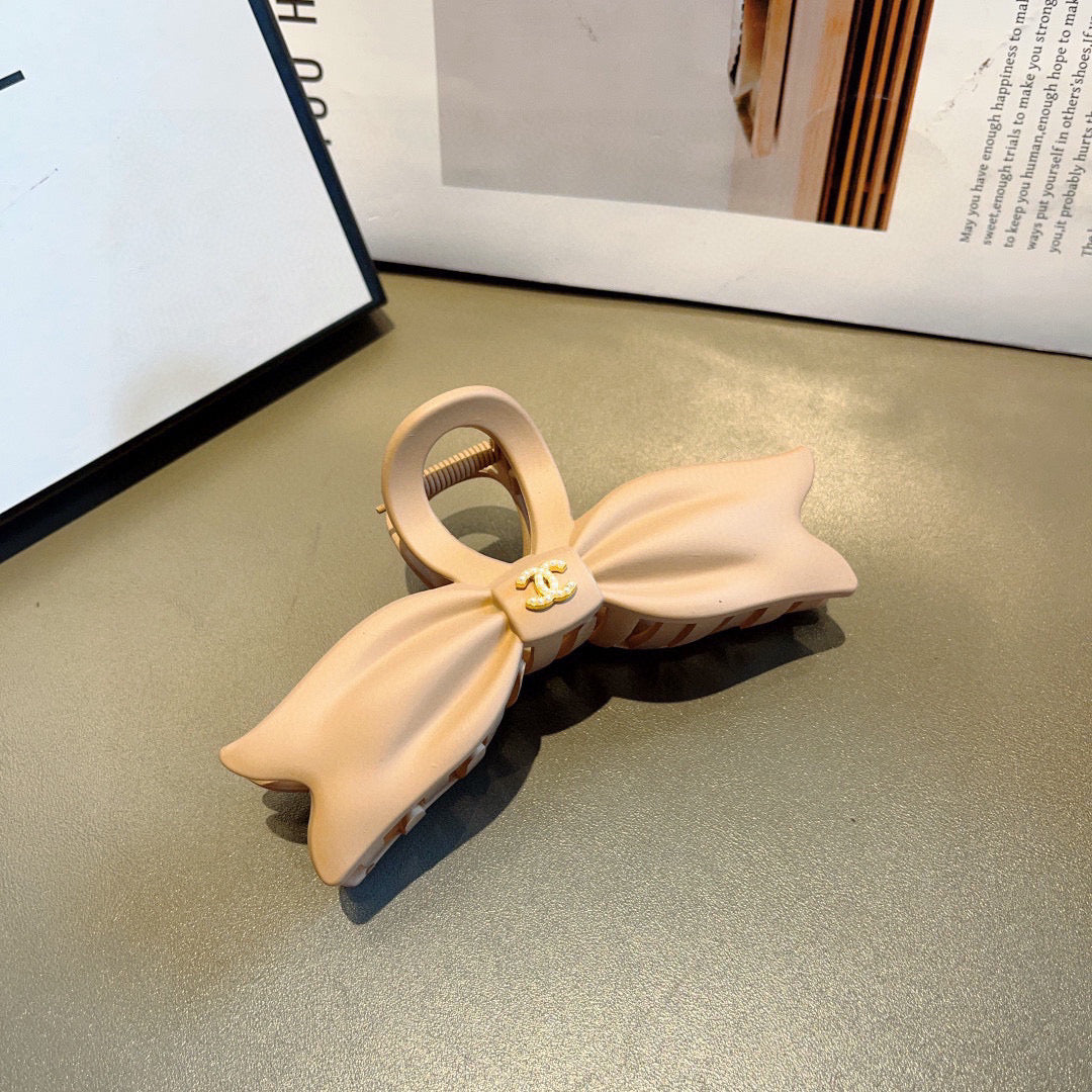 Ch hair clips
