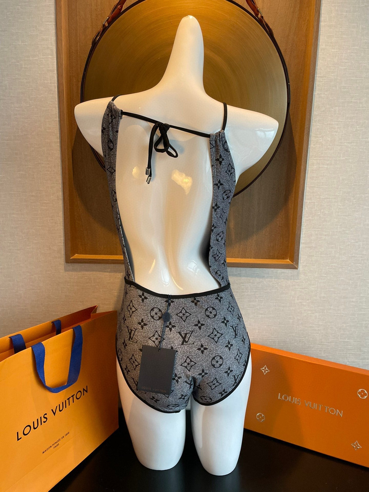 L swimsuit