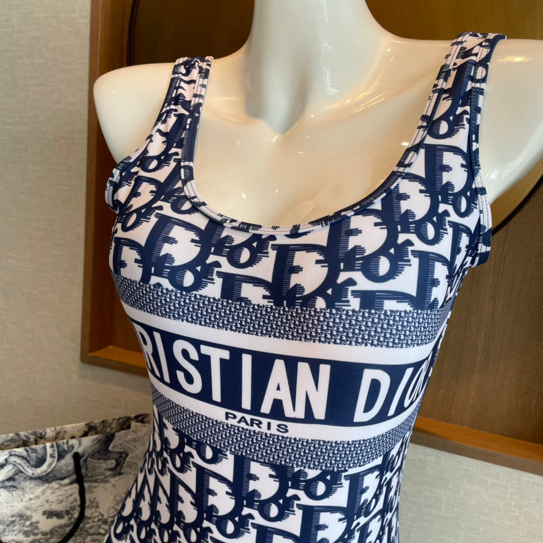 D swimsuit