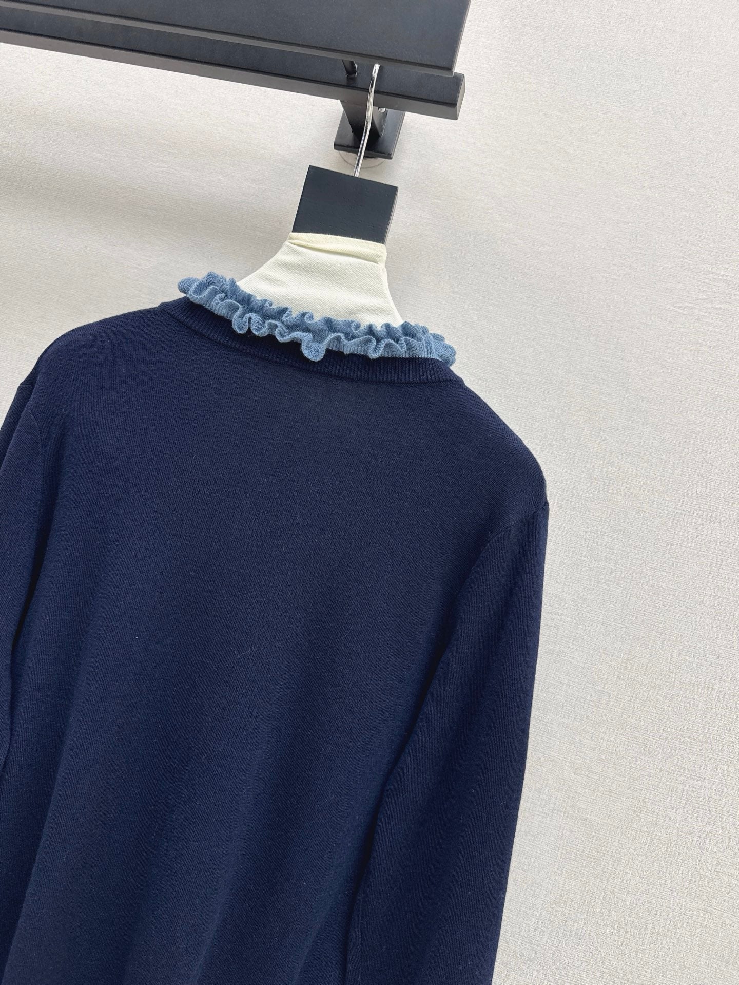 Ch 25ss knitted cardigan