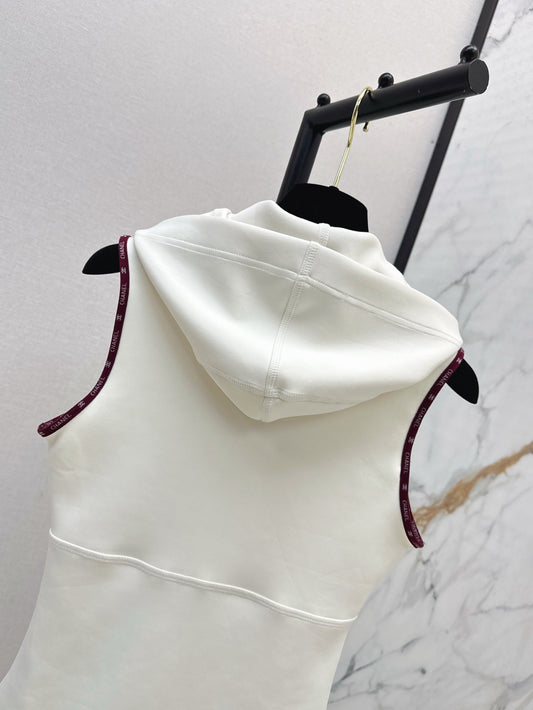 Ch 25ss hooded onesie