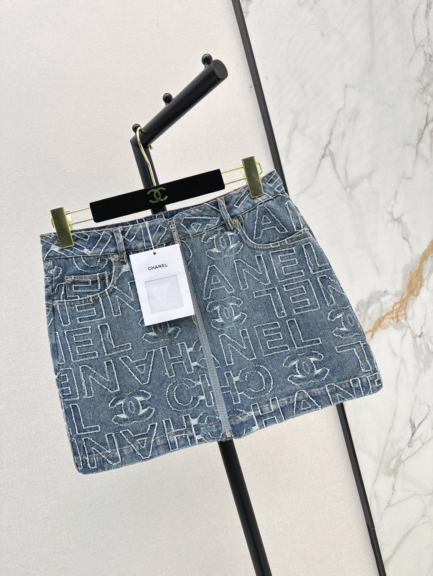 Ch 25ss embroidered denim SKIRT