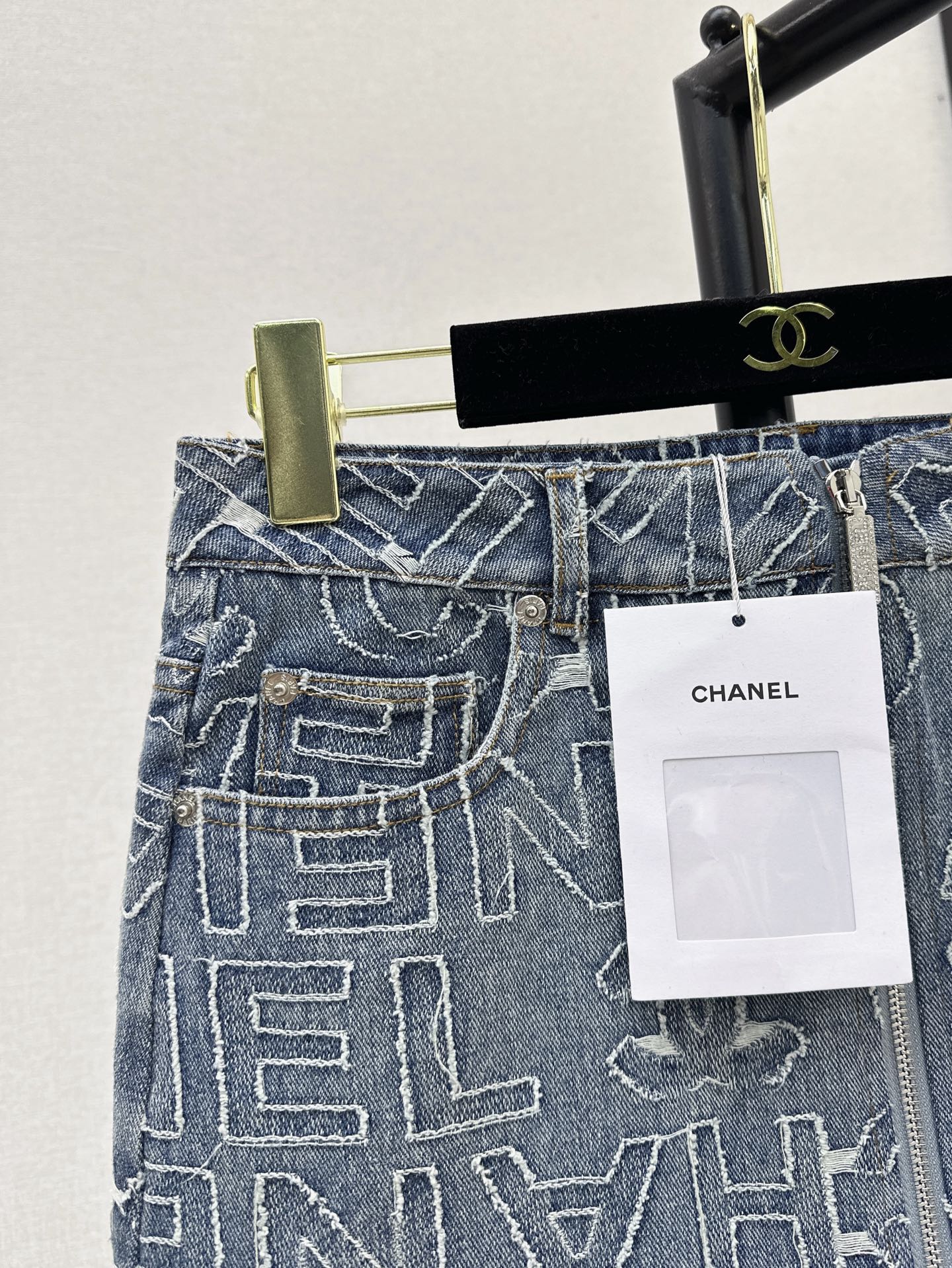 Ch 25ss embroidered denim SKIRT