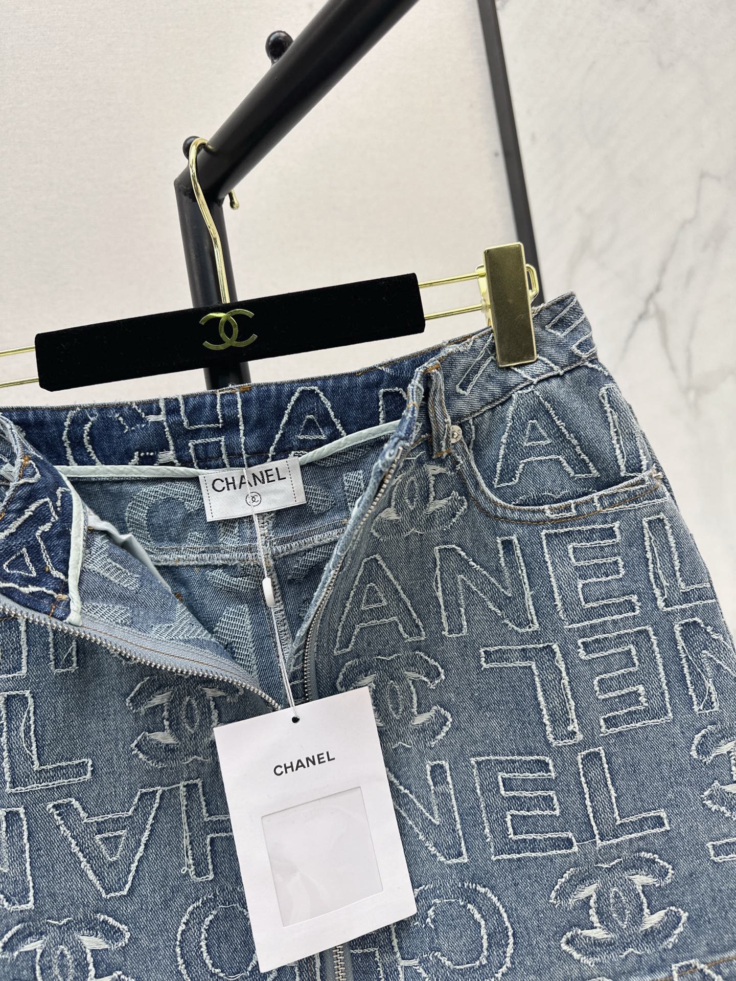 Ch 25ss embroidered denim SKIRT