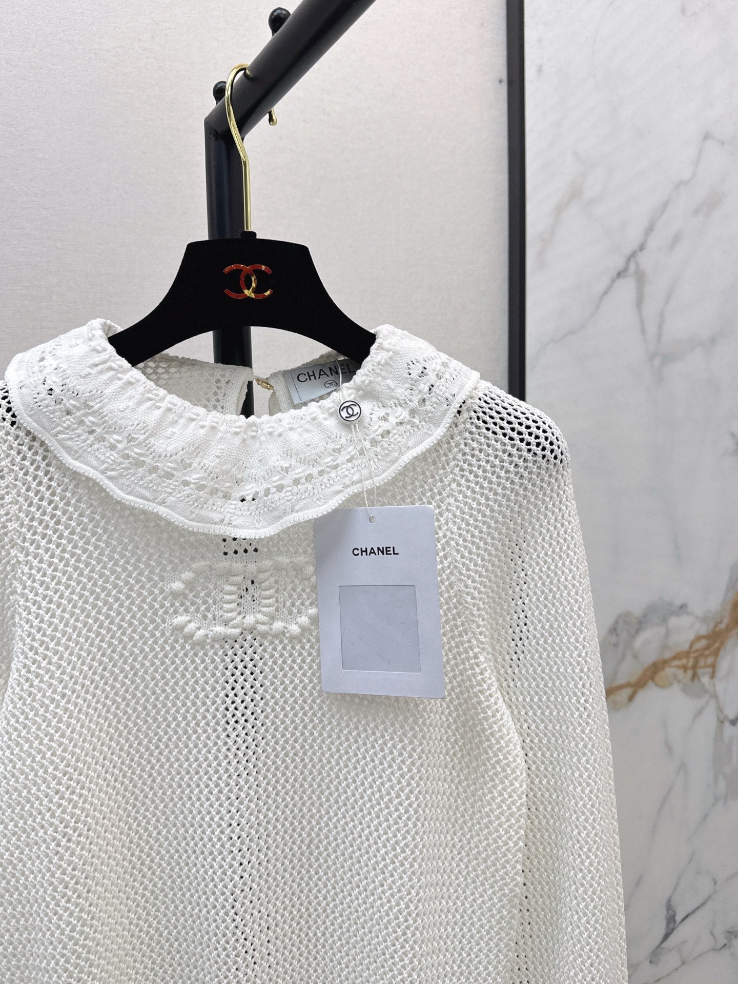 ch 25ss knitted ruffle sweater