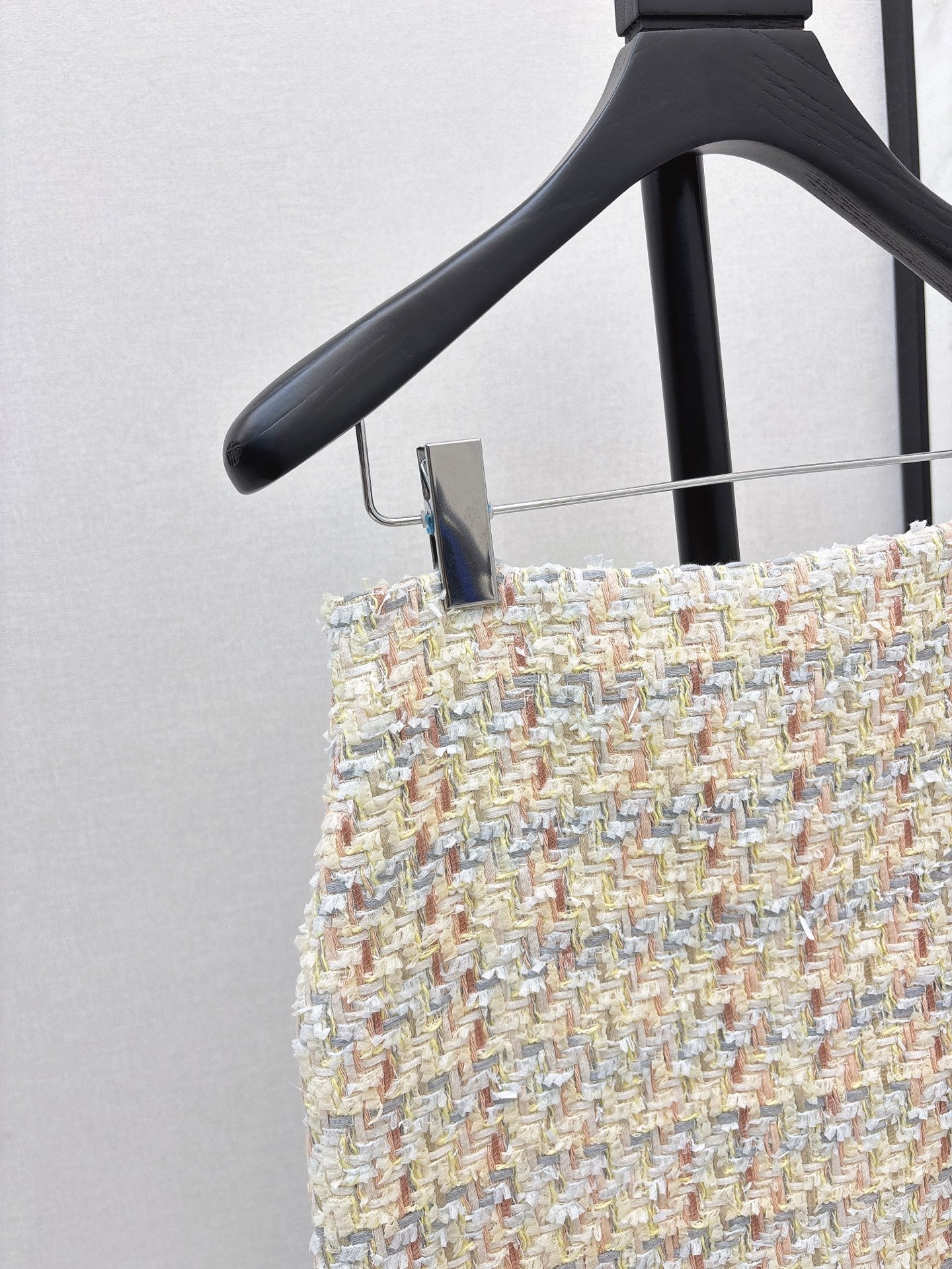 Ch 25ss woven skirt