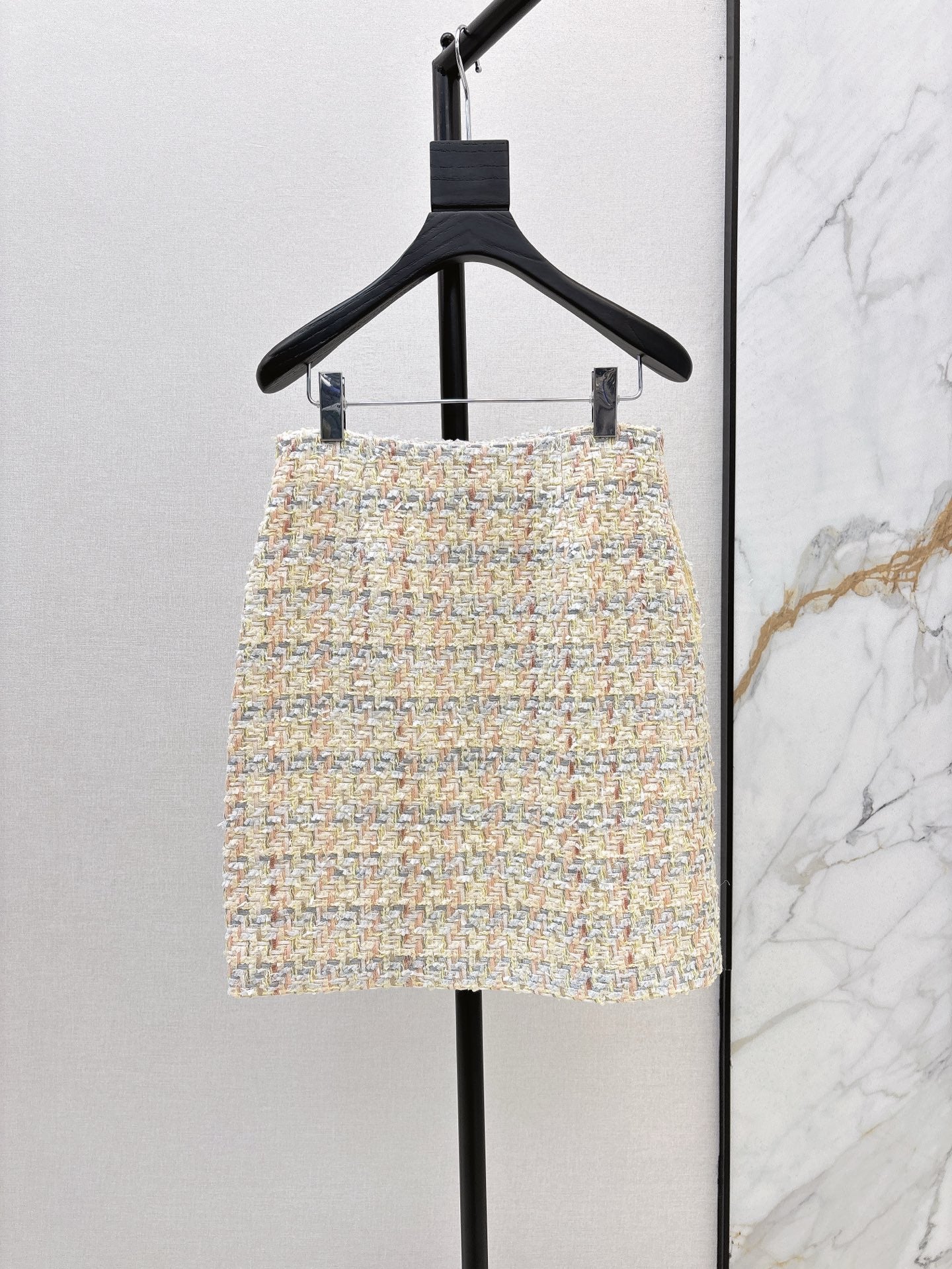Ch 25ss woven skirt