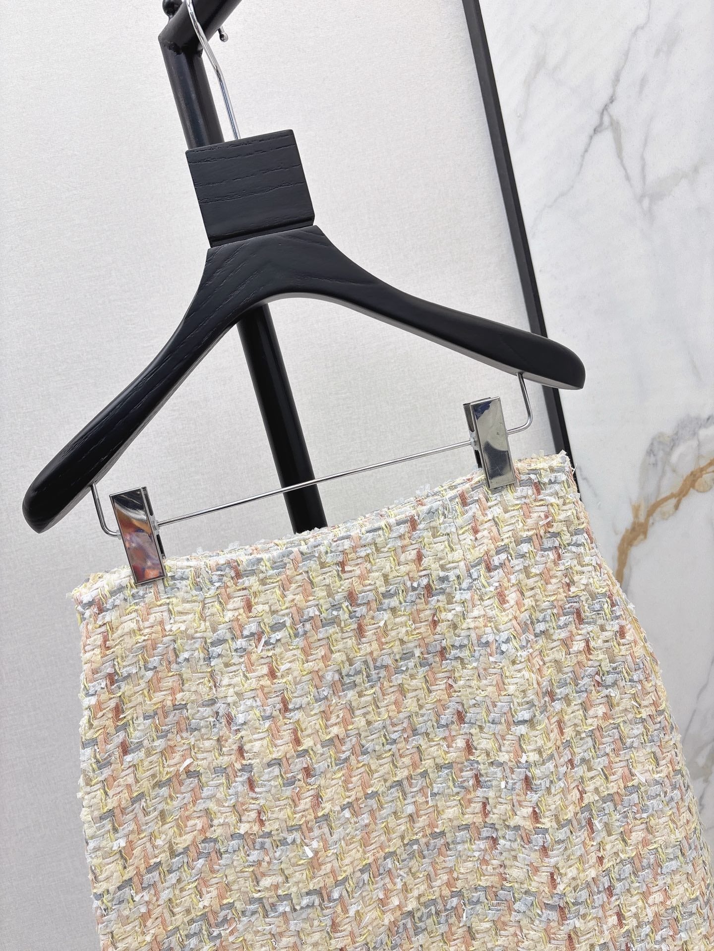 Ch 25ss woven skirt
