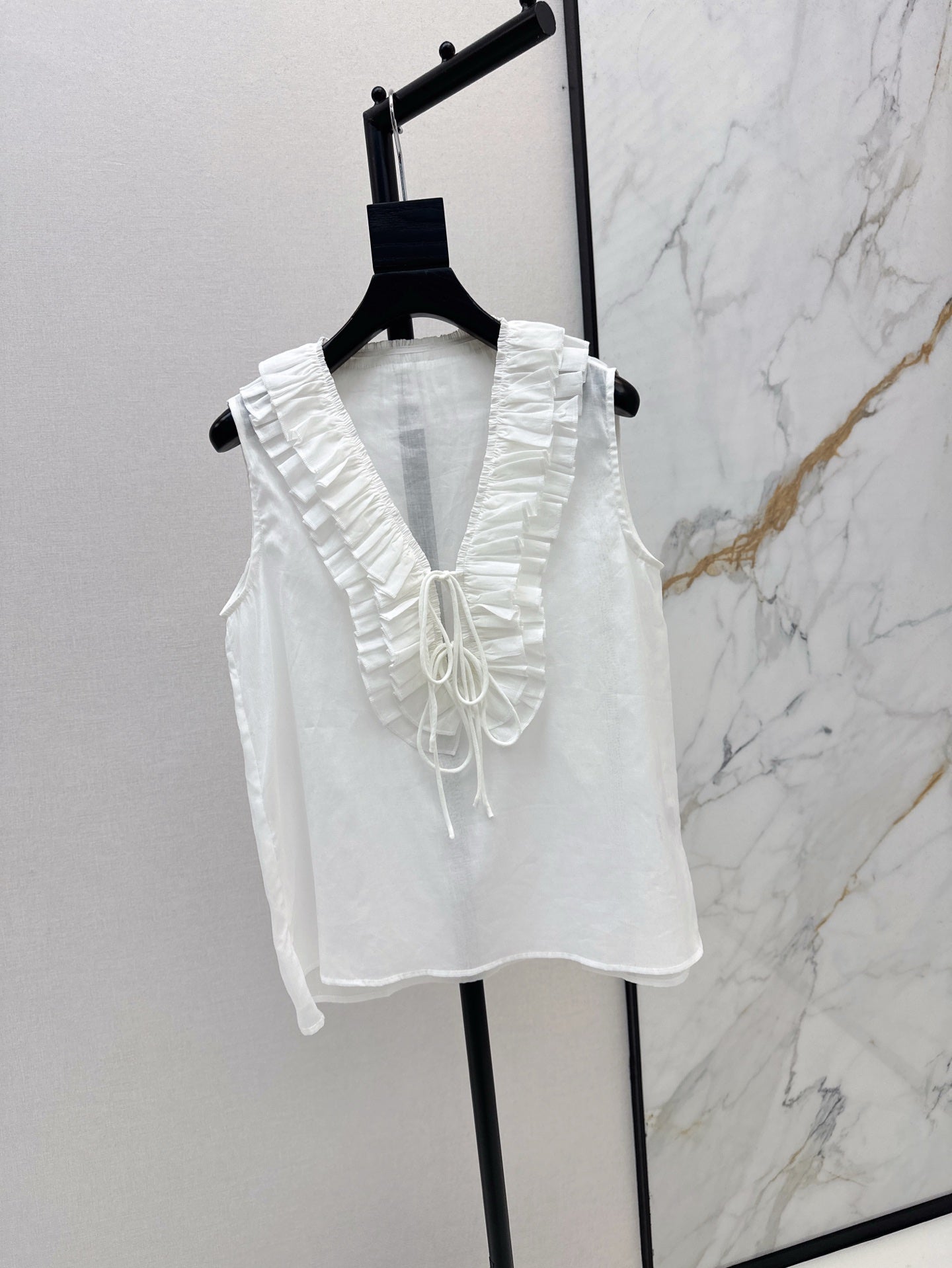 ch 25ss linen ruffle vest
