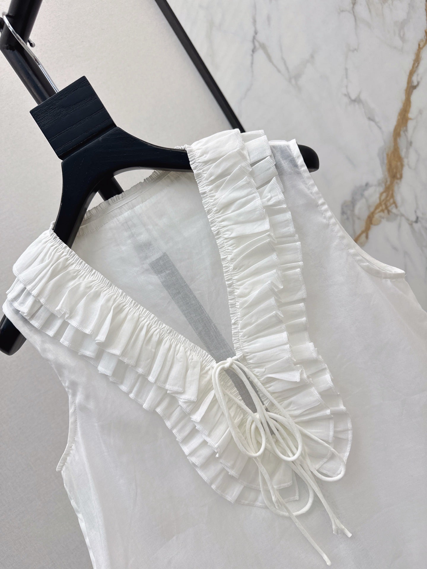 ch 25ss linen ruffle vest