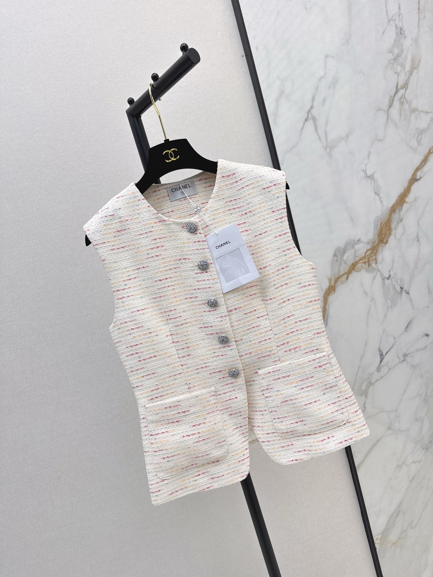 Ch 25ss woven vest