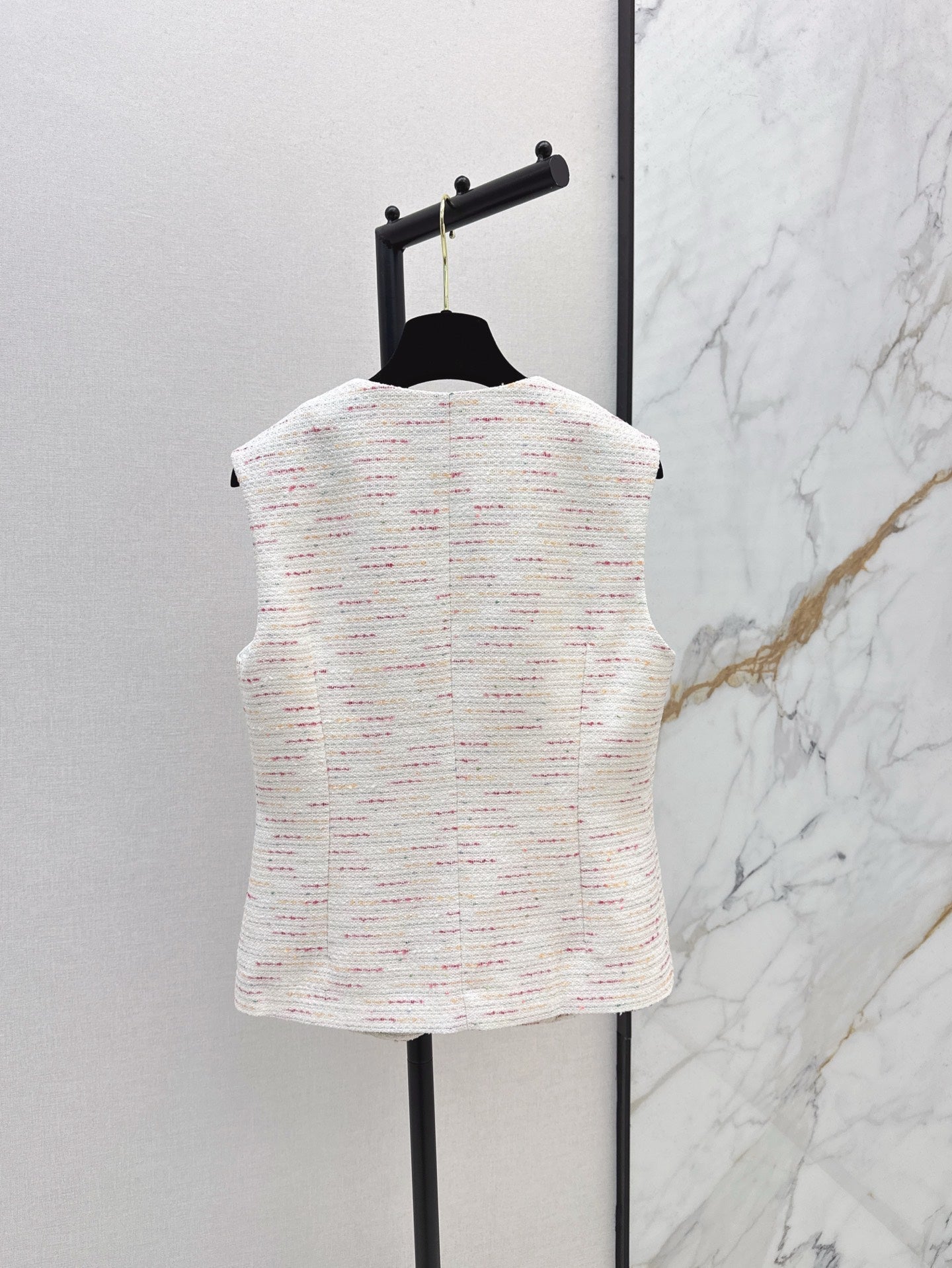 Ch 25ss woven vest