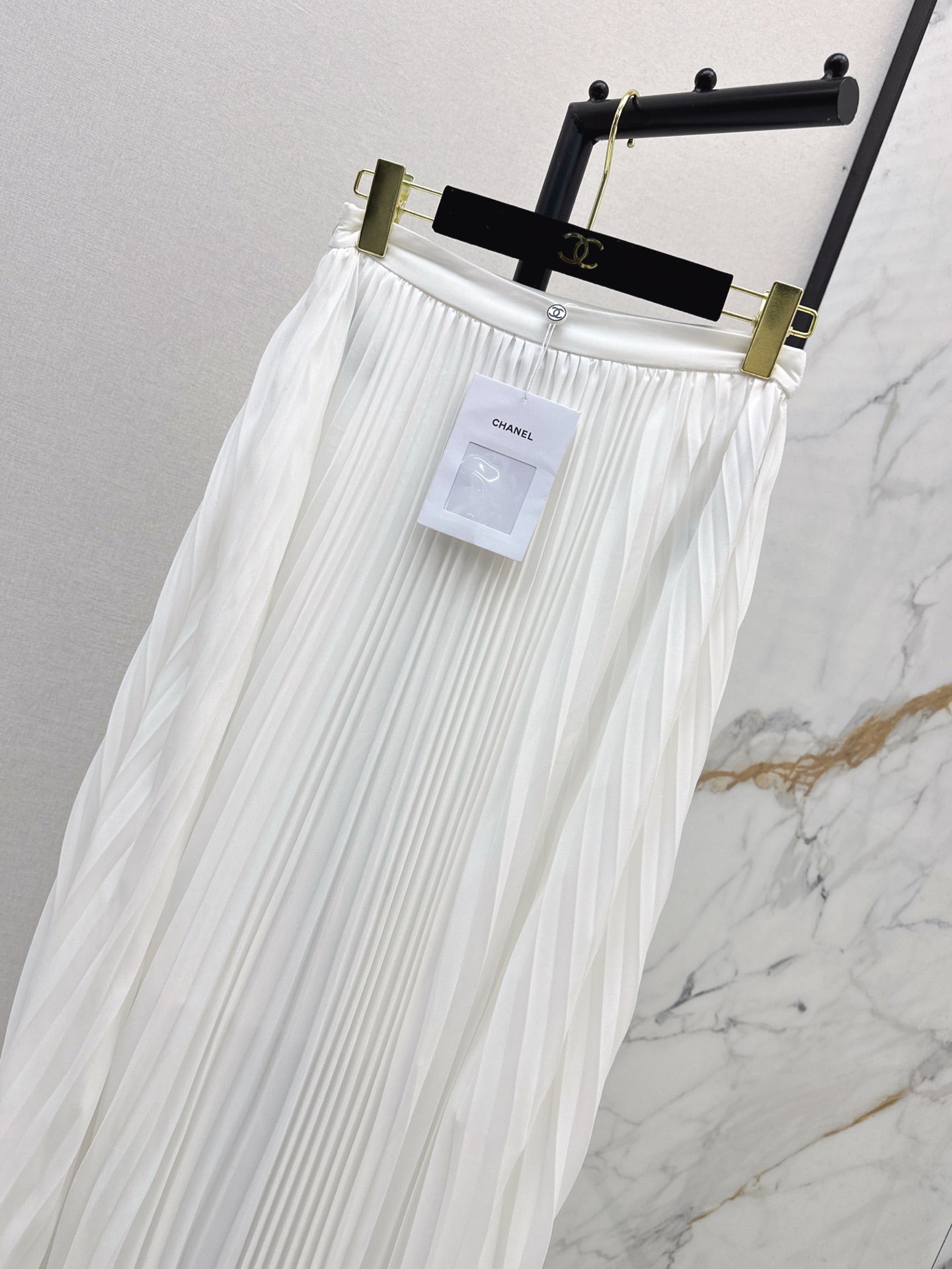 Ch 25ss pleated skirt