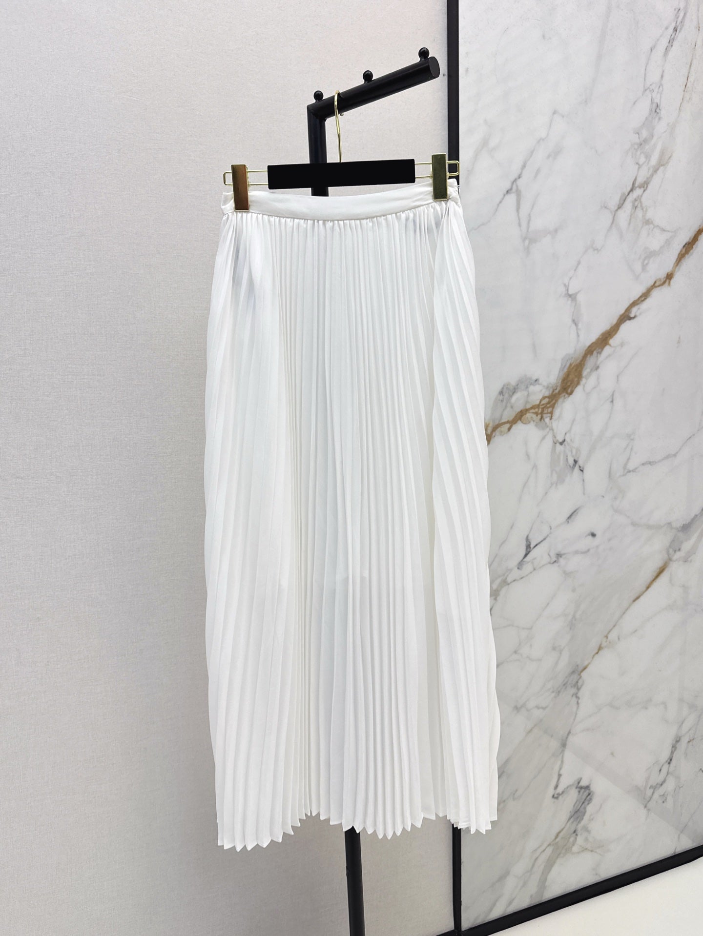 Ch 25ss pleated skirt