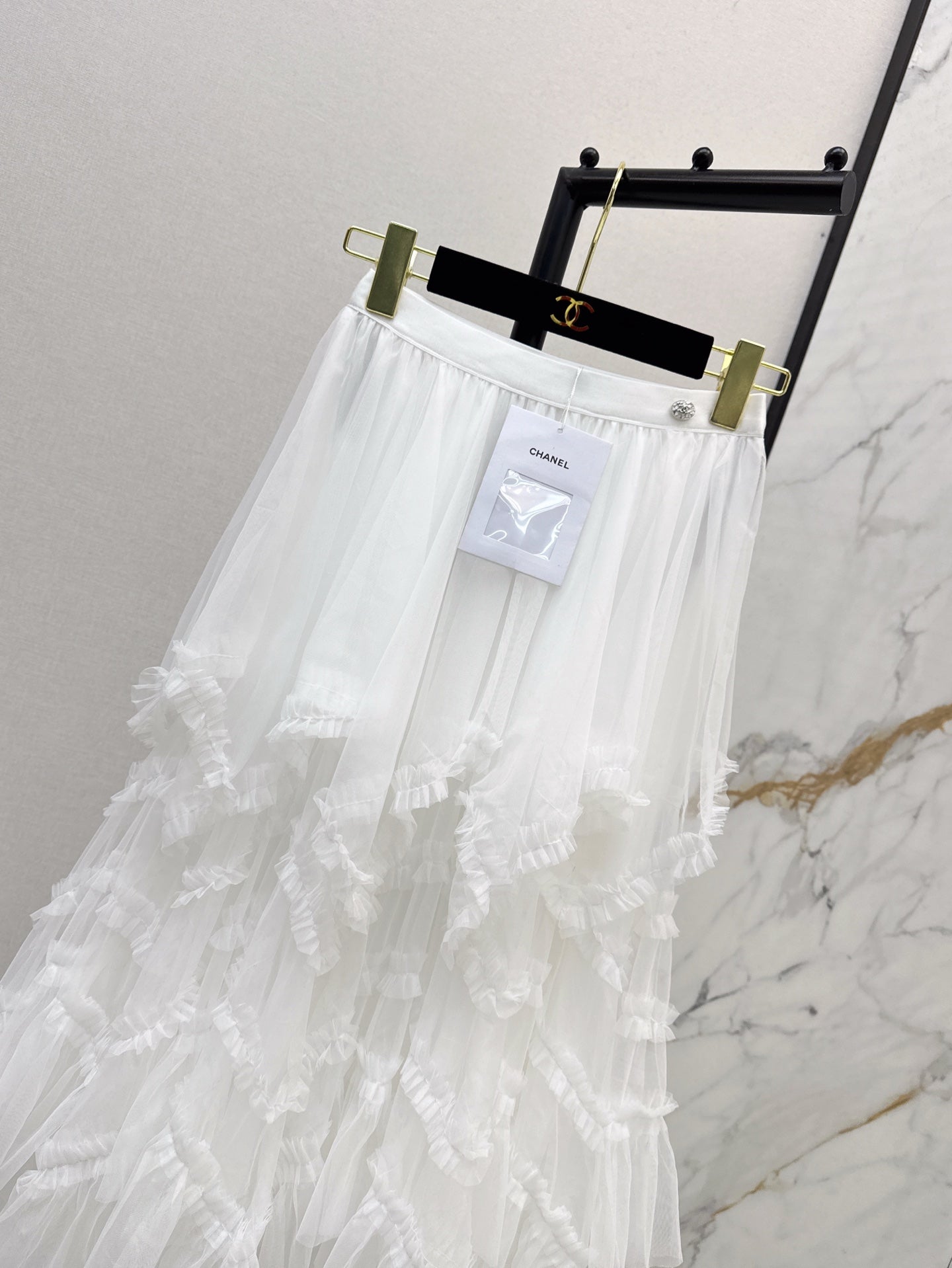 ch 25ss ruffle skirt