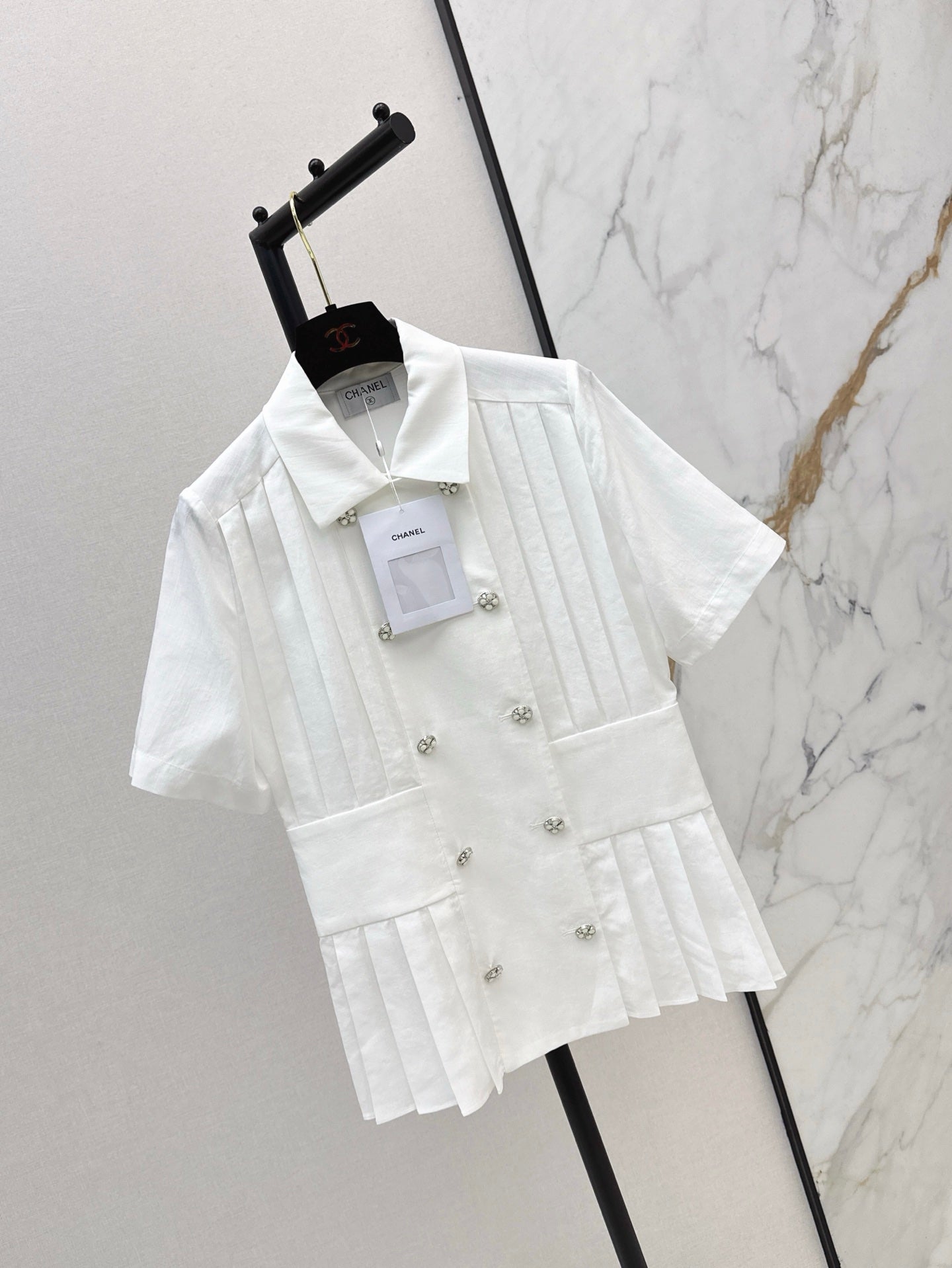 ch 25ss pleated shirt