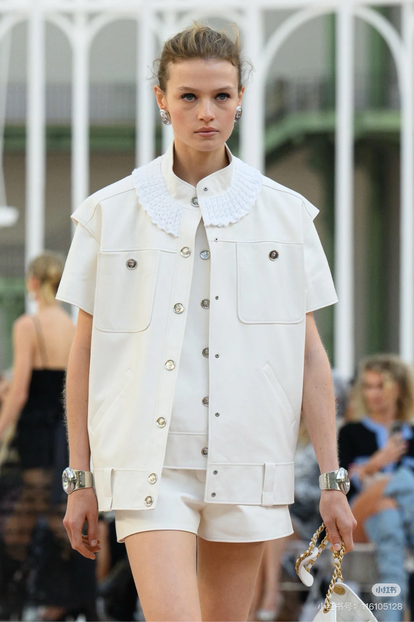 ch 25ss leather vest