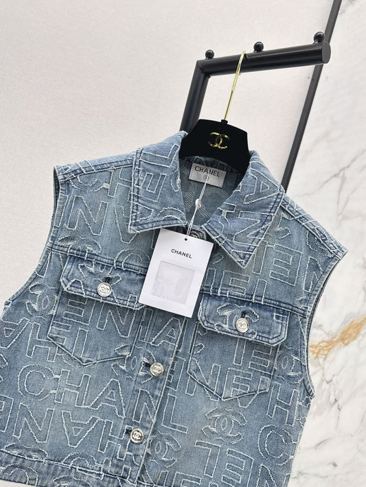 Ch 25ss embroidered vest