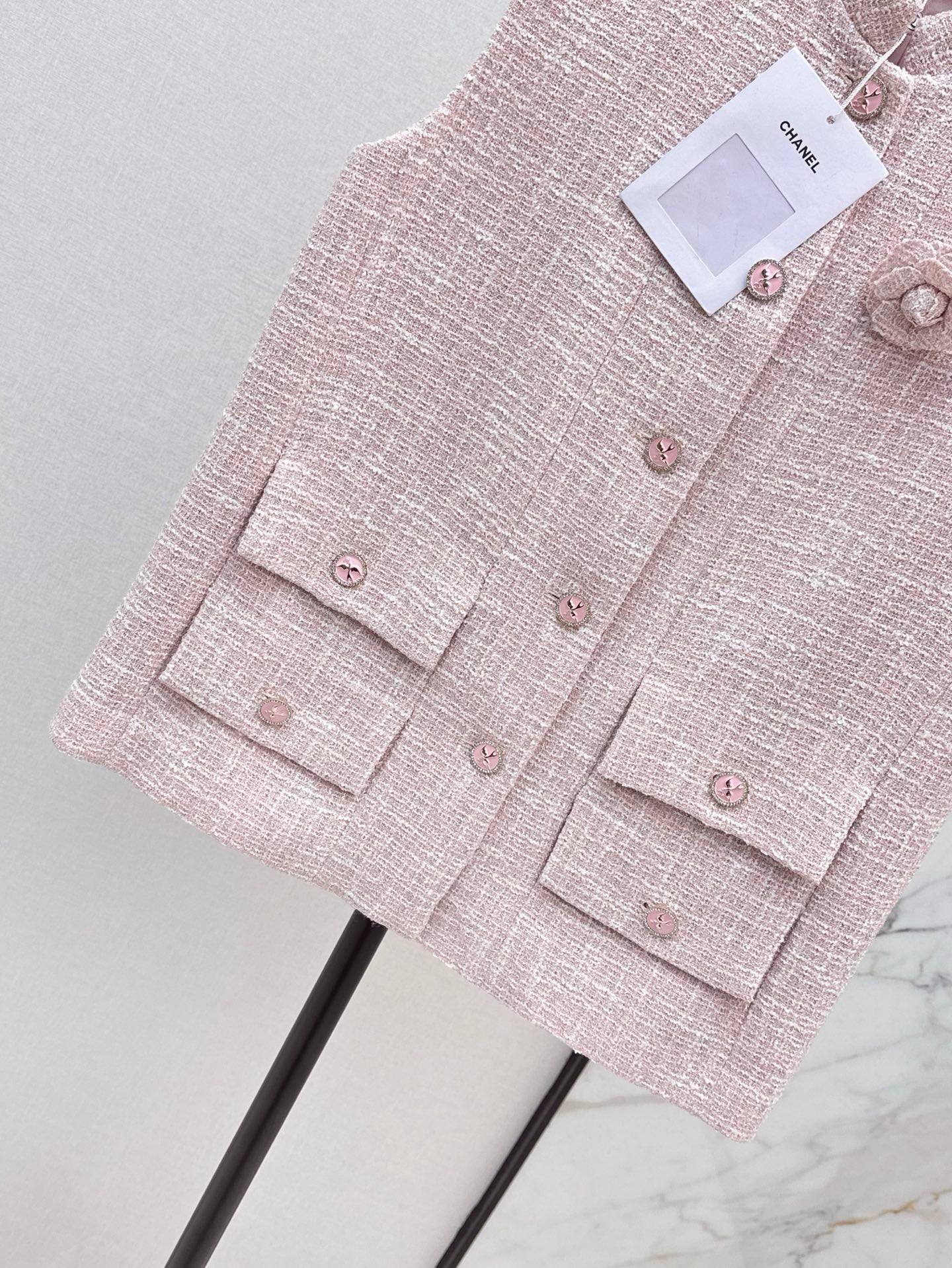 Ch 25ss woven vest