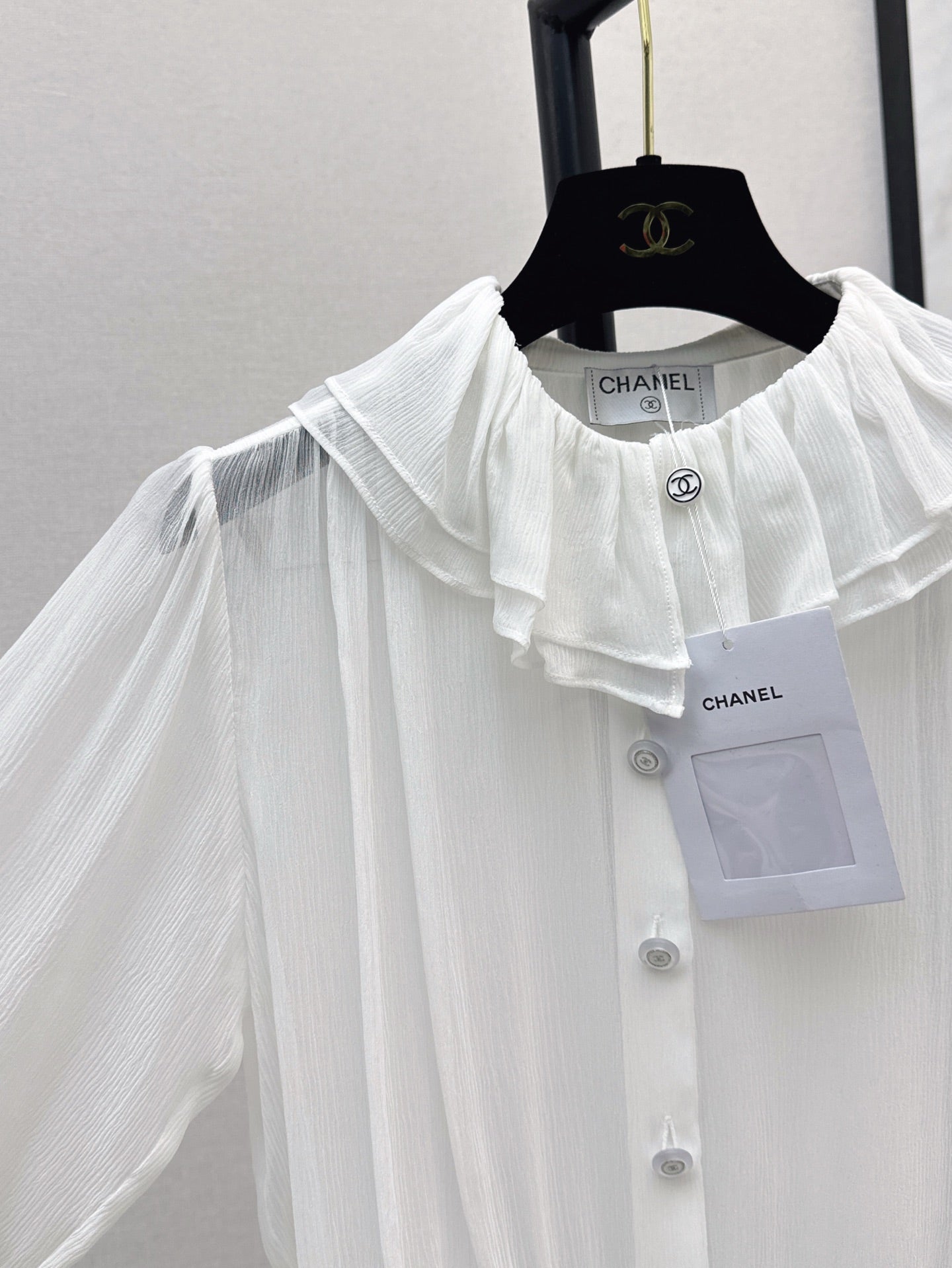 Chan 25ss ruffle Silk shirt