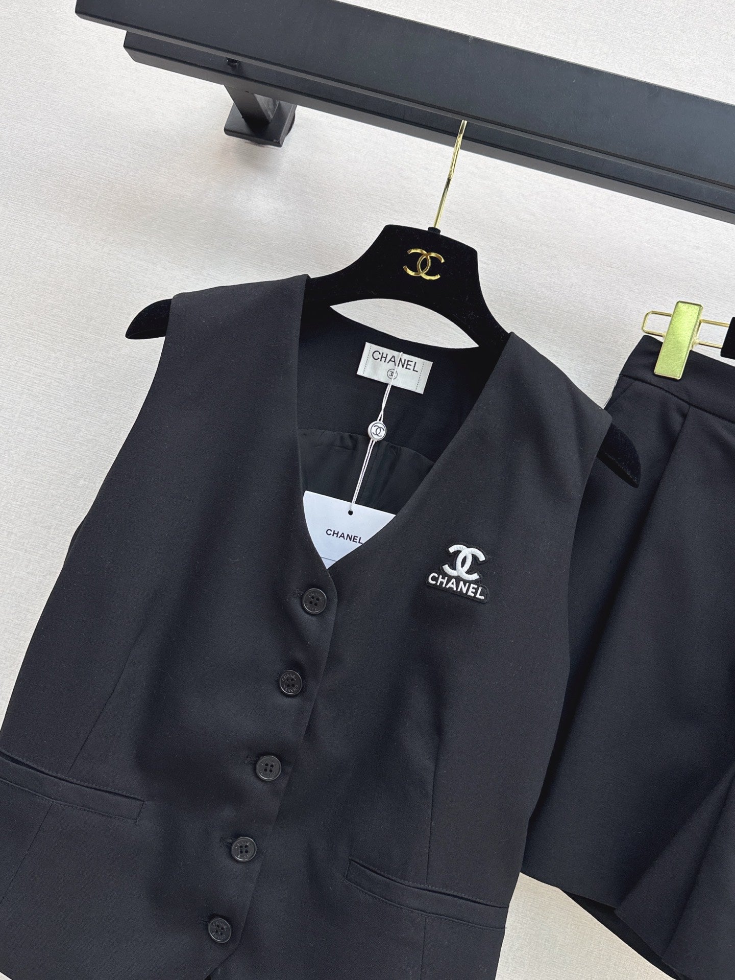 Chan 25ss vest short set