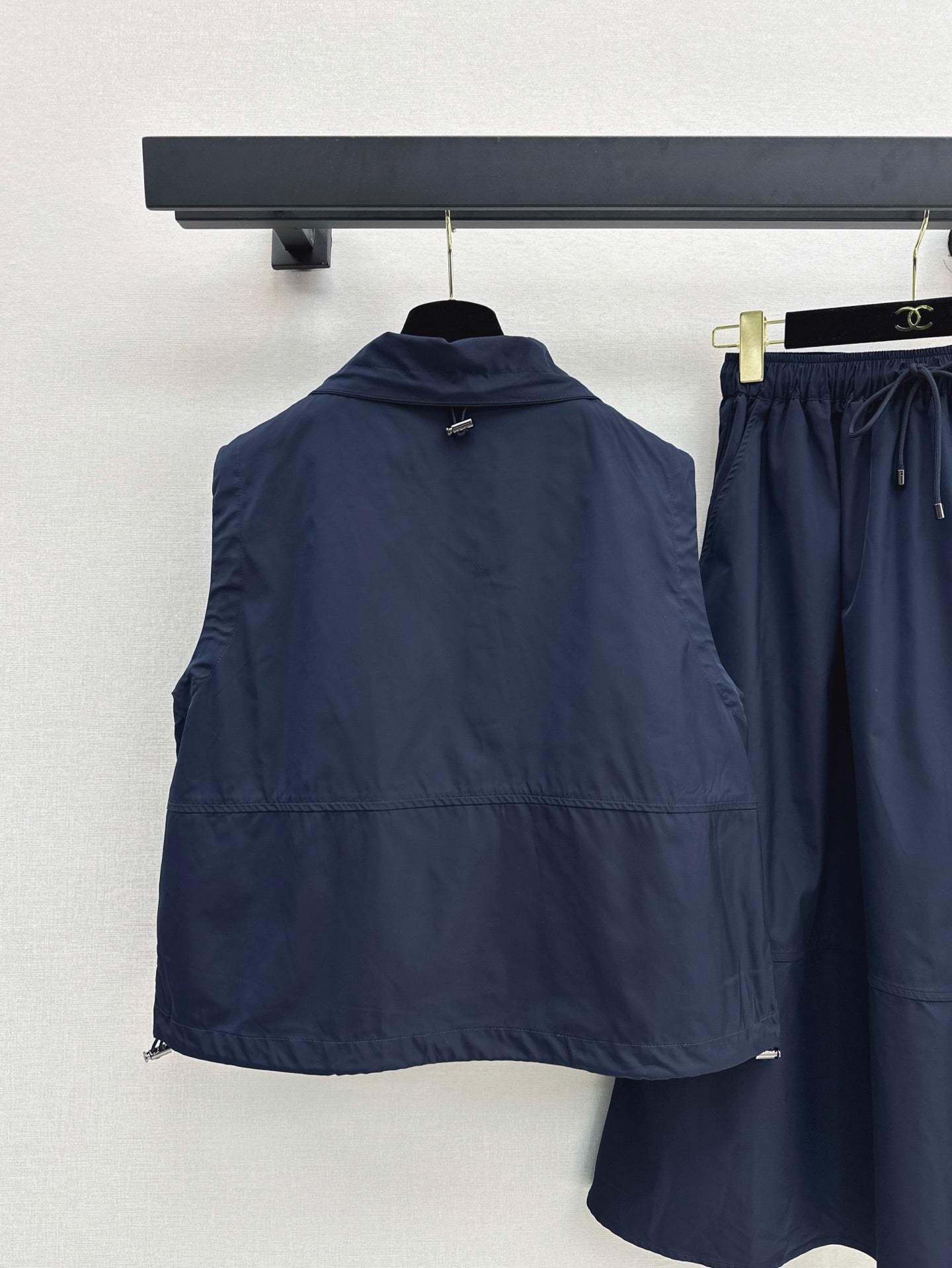 Chan 25ss vest skirt set