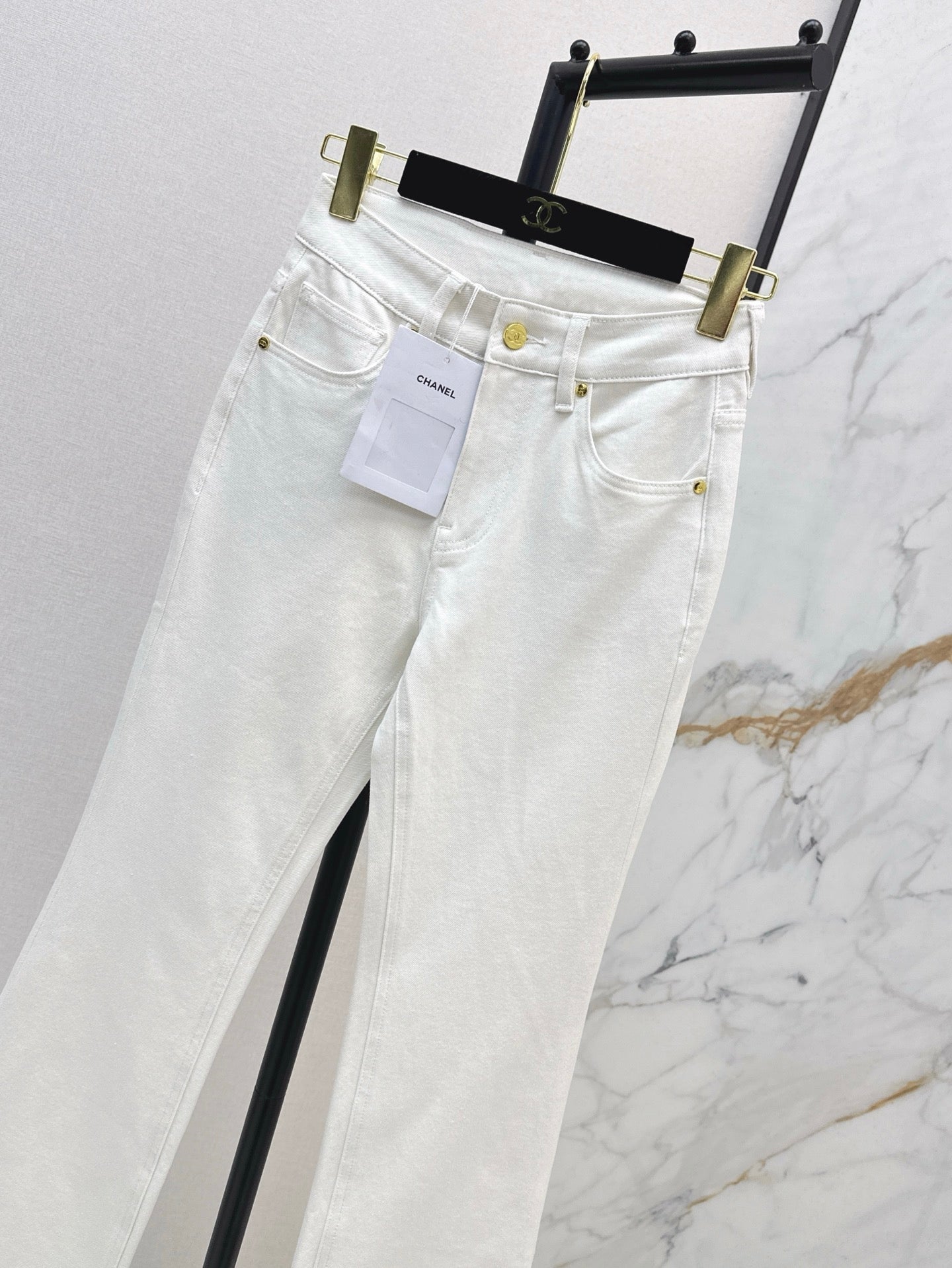 Chan 25ss embroidered jeans