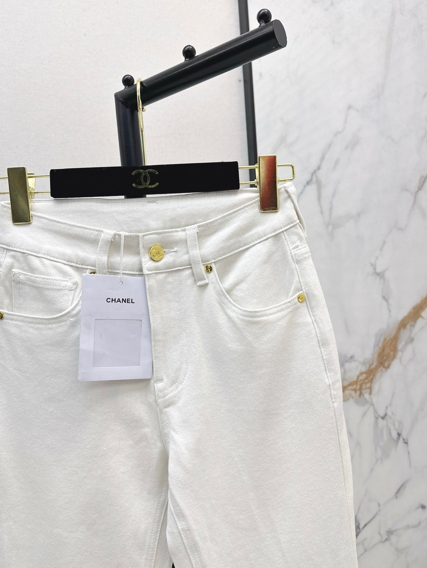 Chan 25ss embroidered jeans
