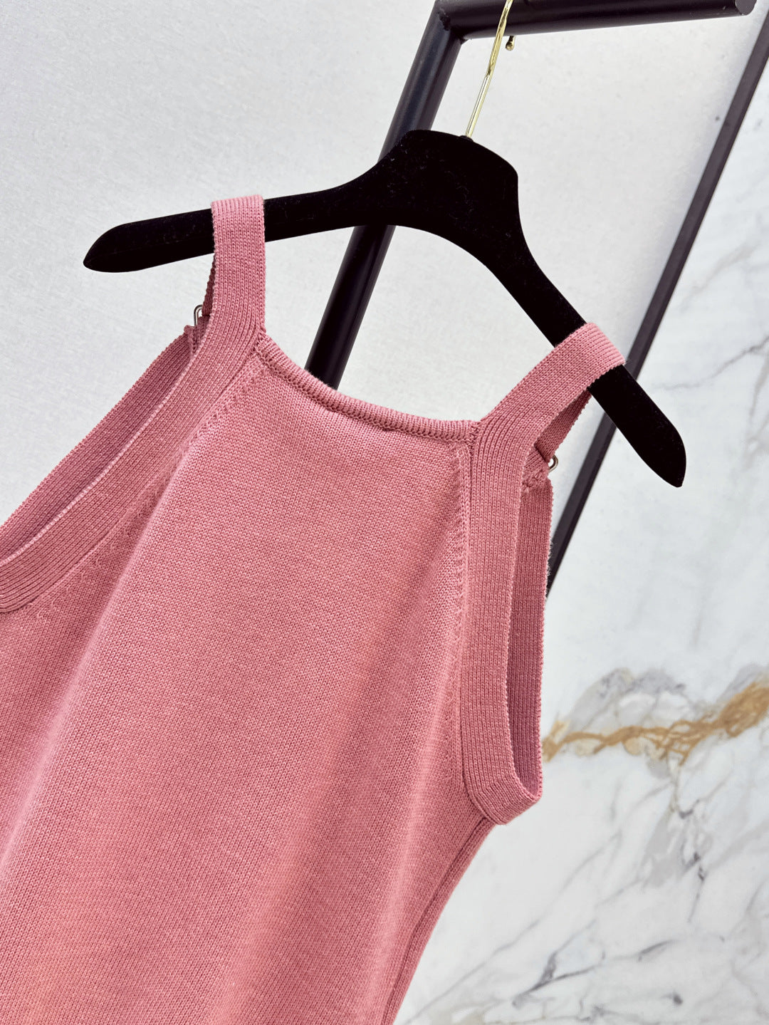 Chan 25ss knit vest