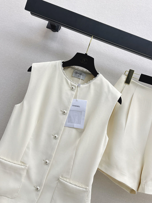 Chan 25ss beaded suit