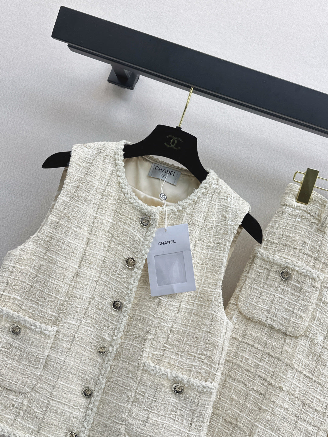 Chan 25fw woven vest