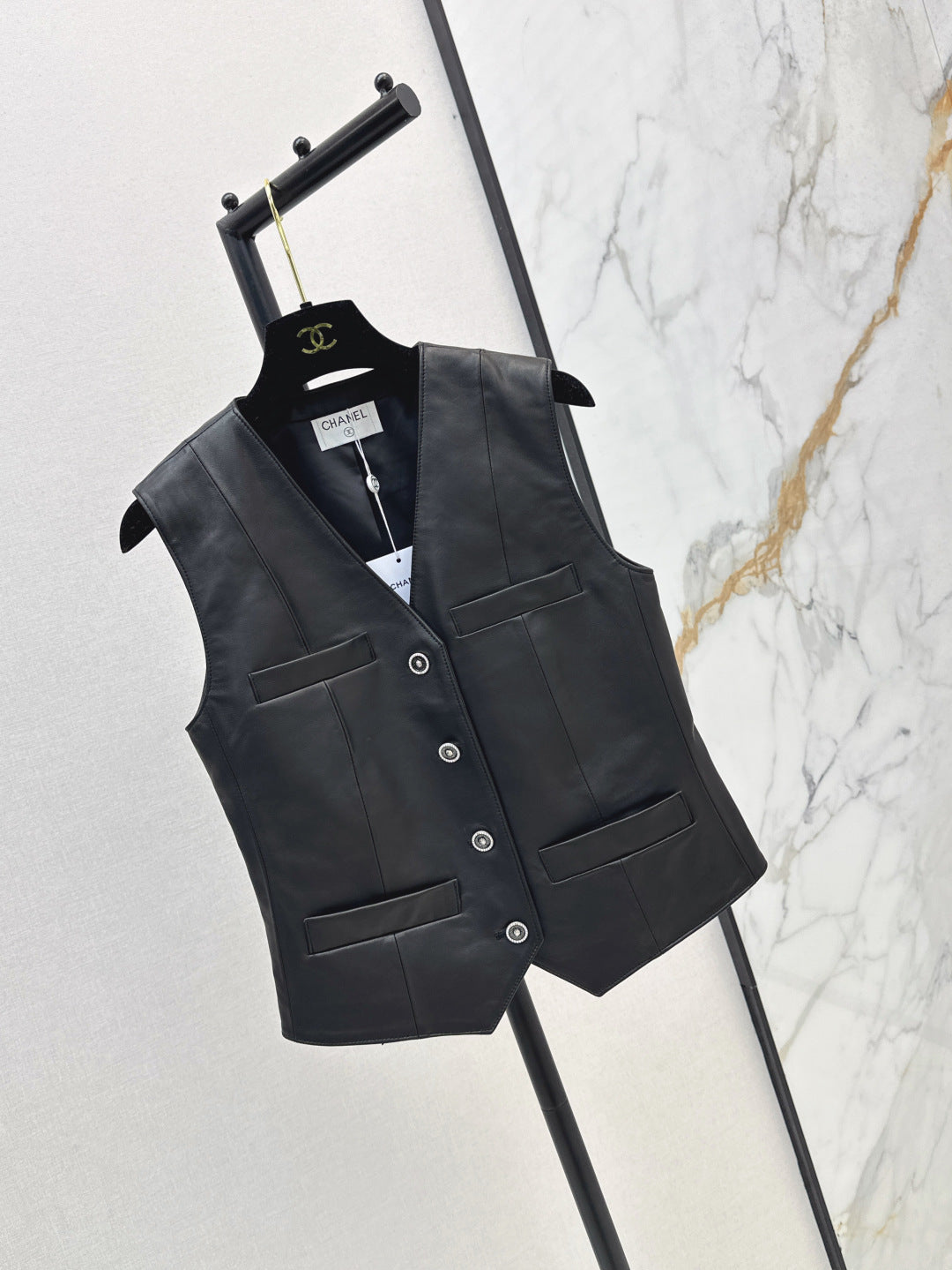 Chan 25fw leather vest