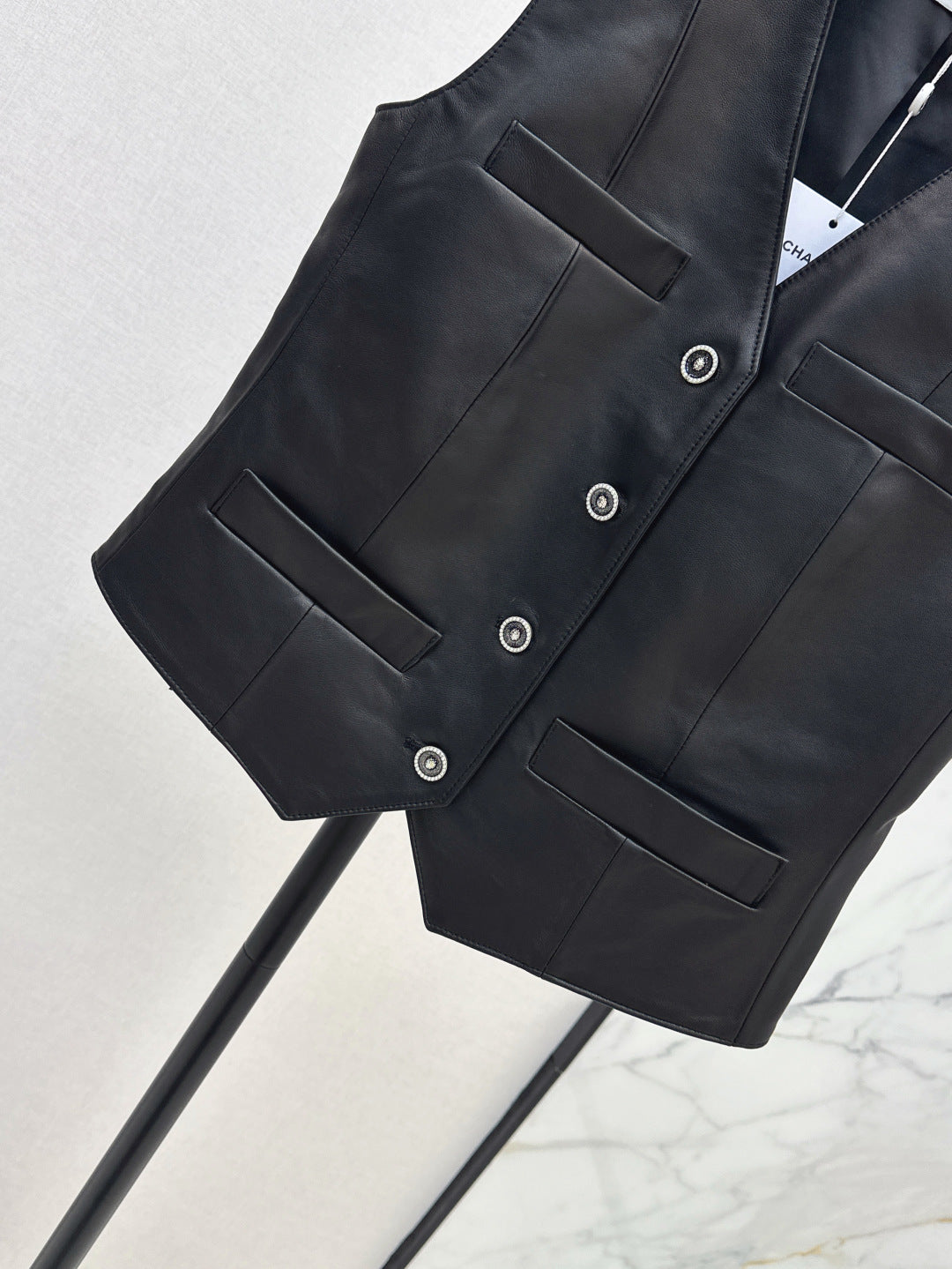 Chan 25fw leather vest