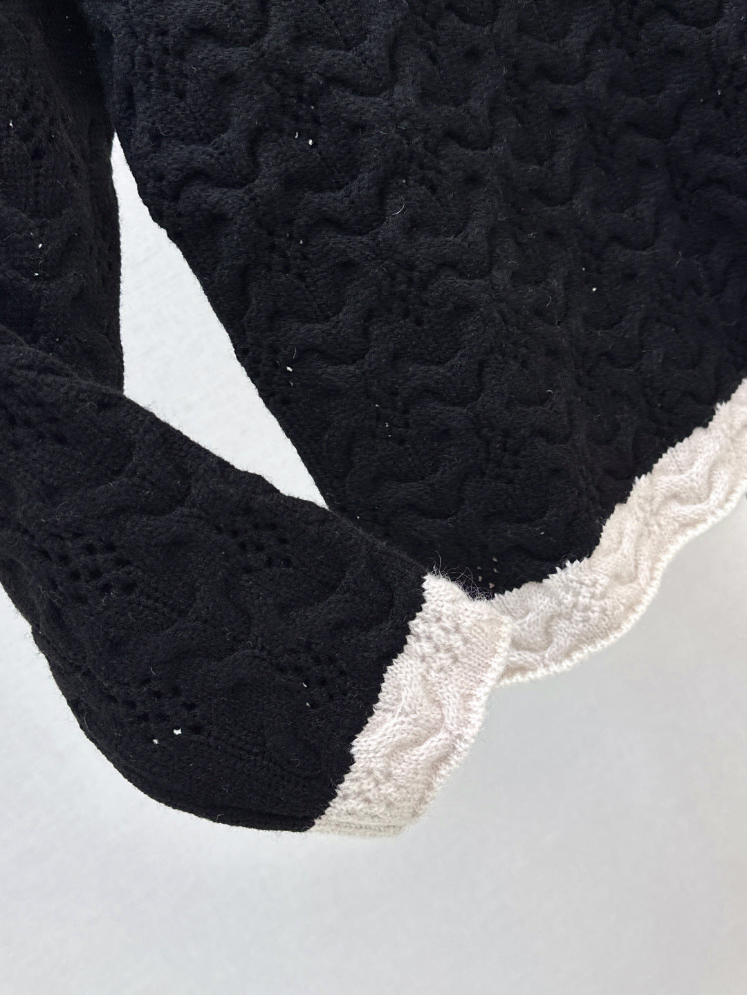 Chan 25fw knitted sweater