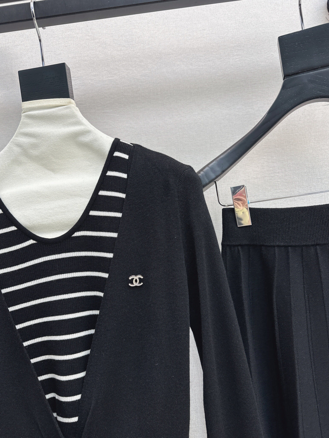 Chan 25fw knitted suit