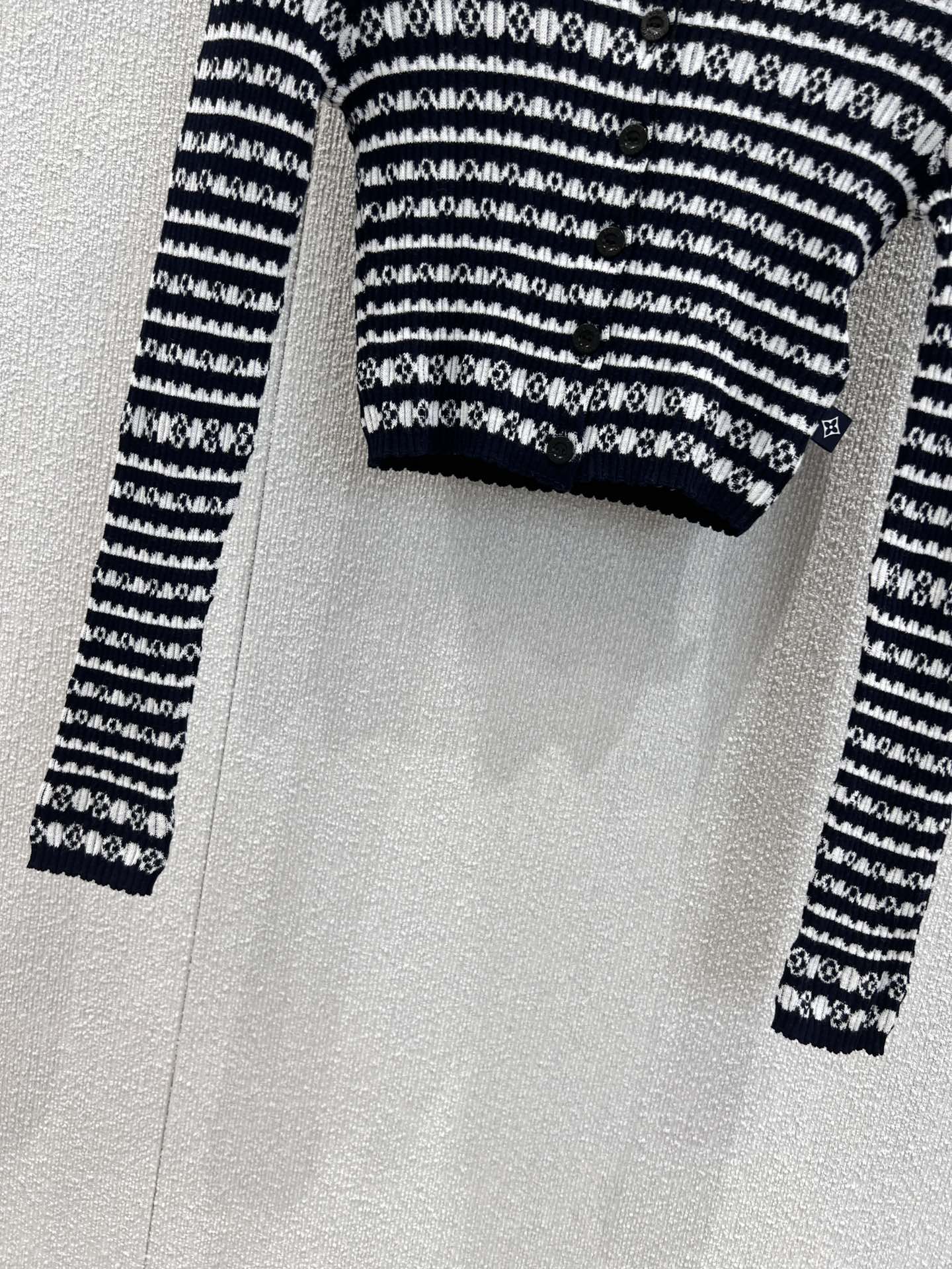 1ou 25ss knitted cardigan
