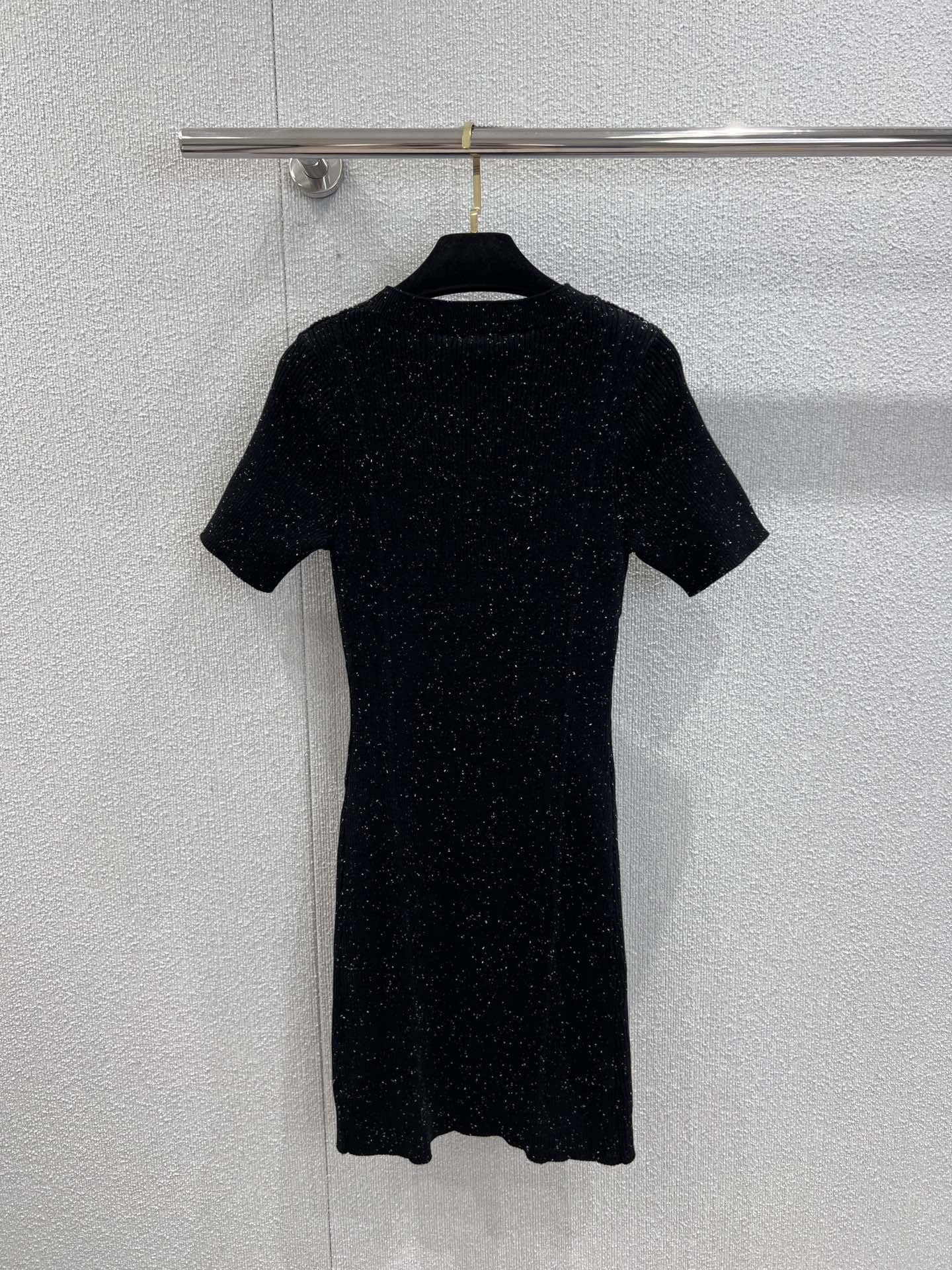 Chan 25 knitted dress