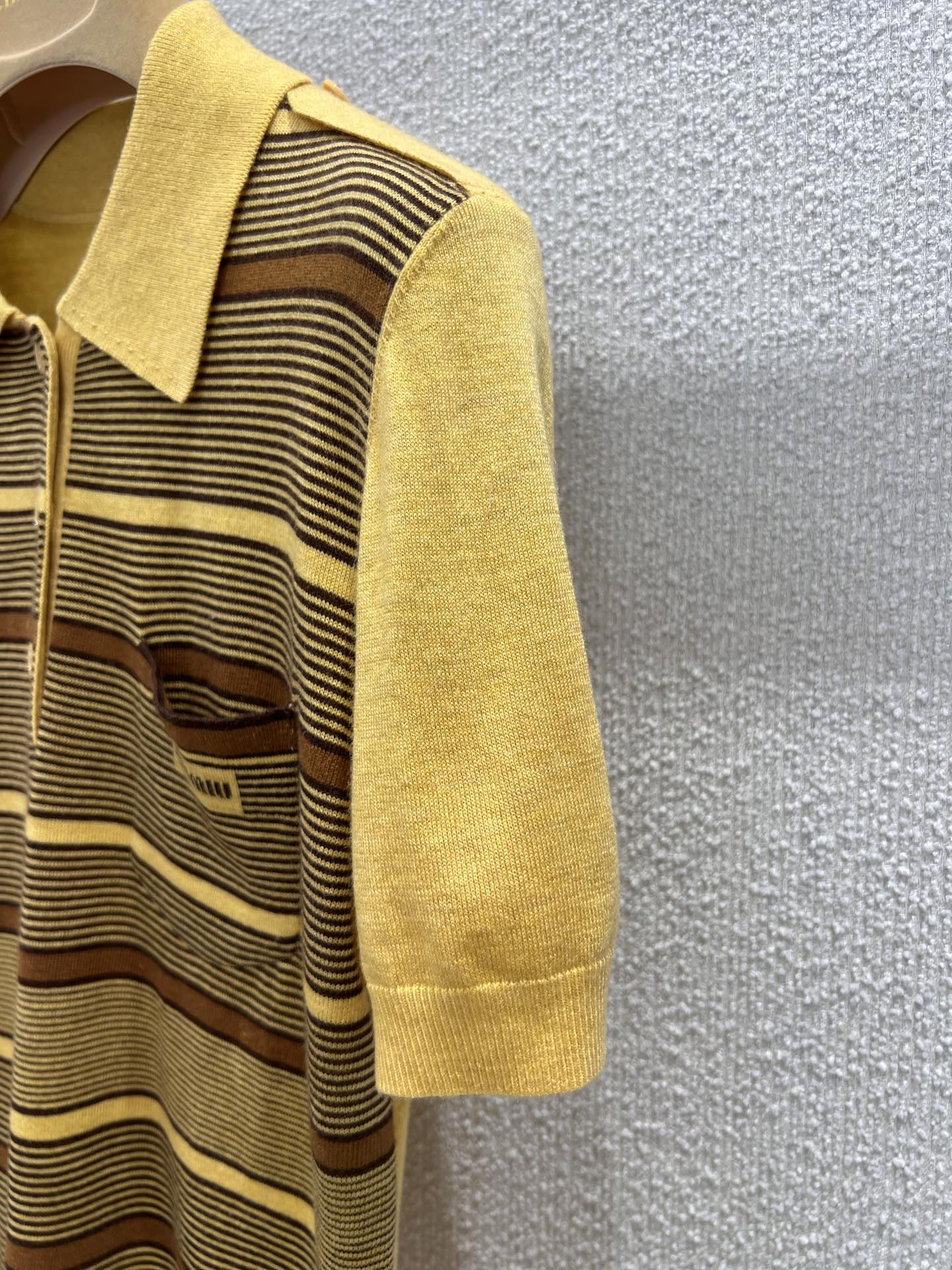 Miu 25fw Knitted T-shirt
